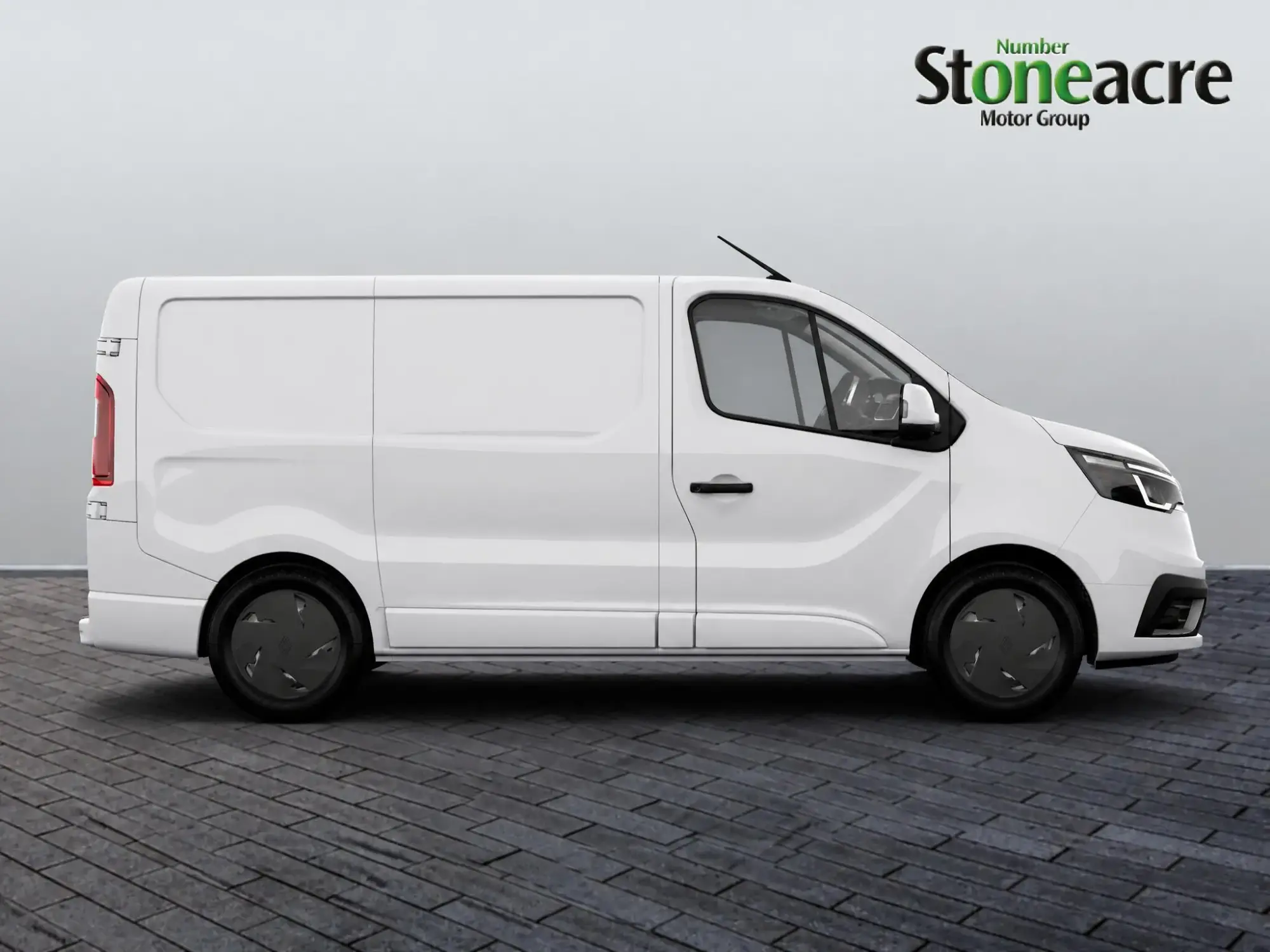 Renault Trafic 2.0 dCi Blue 30 Extra SWB Euro 6 (s/s) 5dr YP76OSN Image 2 Renault Trafic 2.0 dCi Blue 30 Extra SWB Euro 6 (s/s) 5dr YP76OSN Image 2