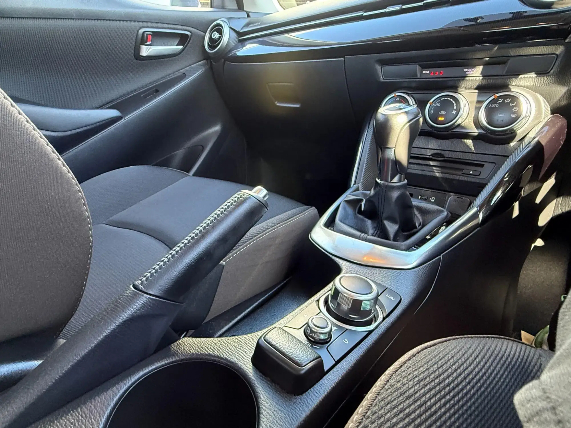 Mazda2 Image 11