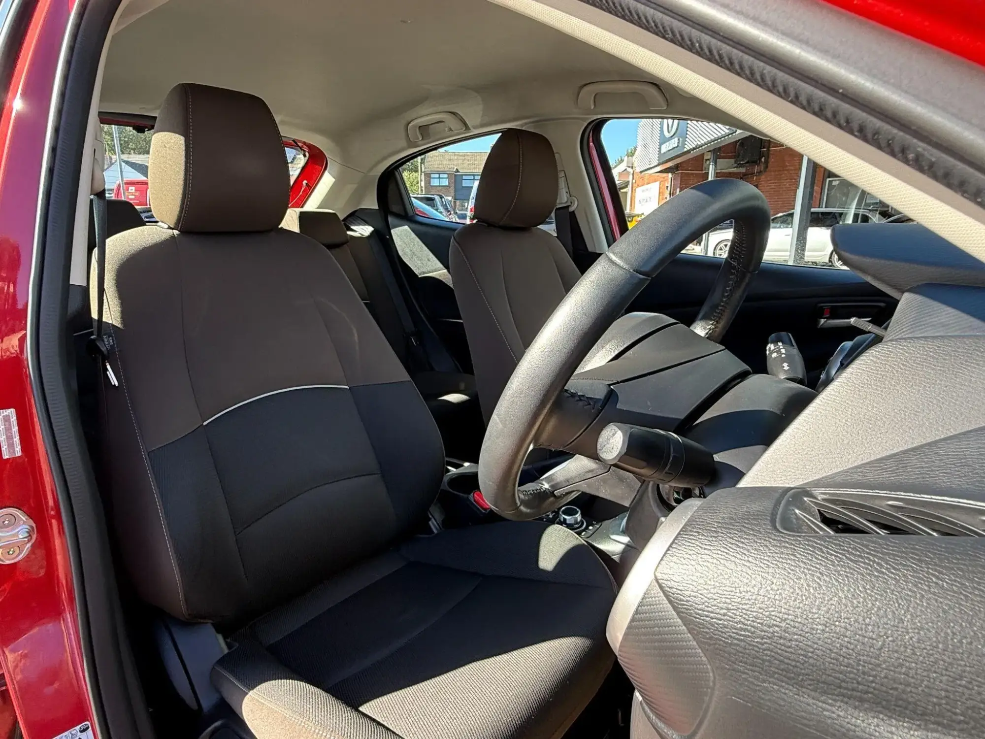 Mazda2 Image 14