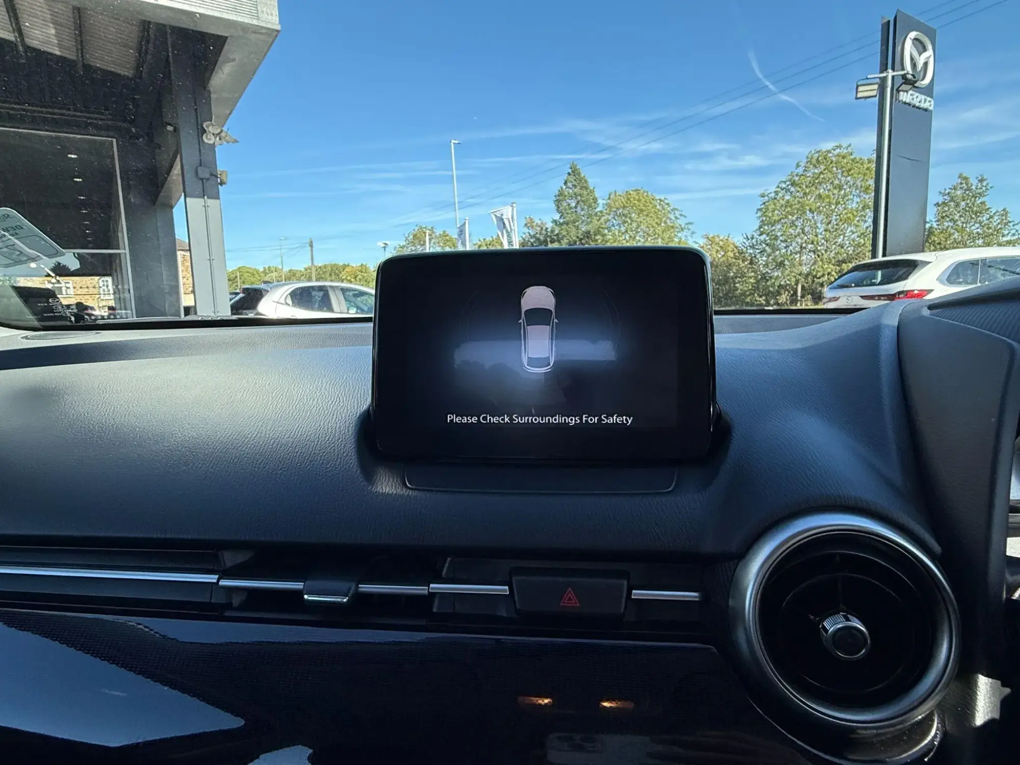 Mazda2 Image 26