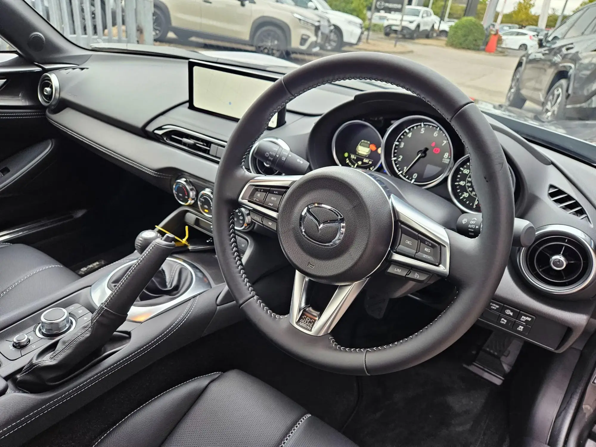 Mazda MX-5 Image 12