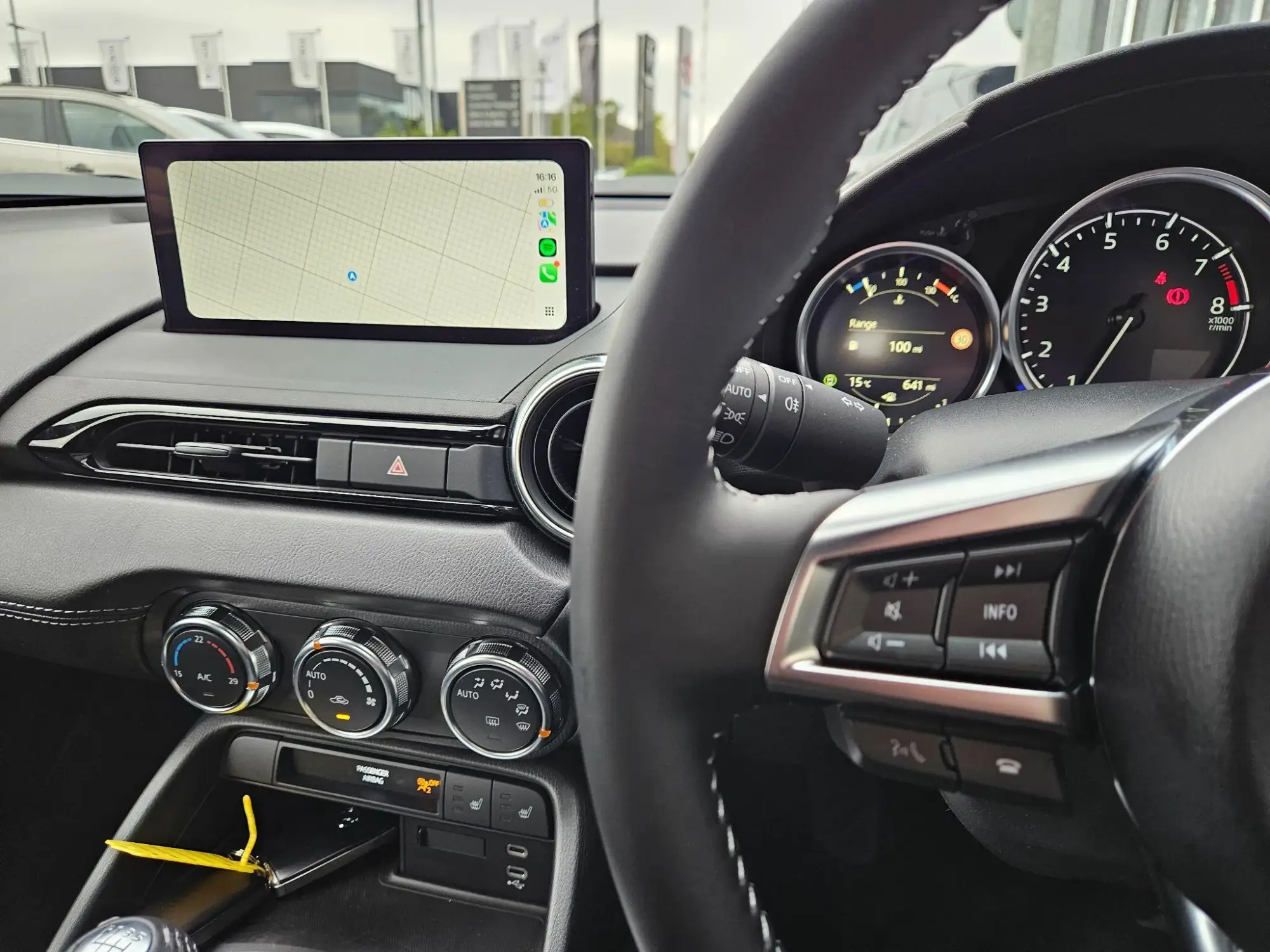 Mazda MX-5 Image 16