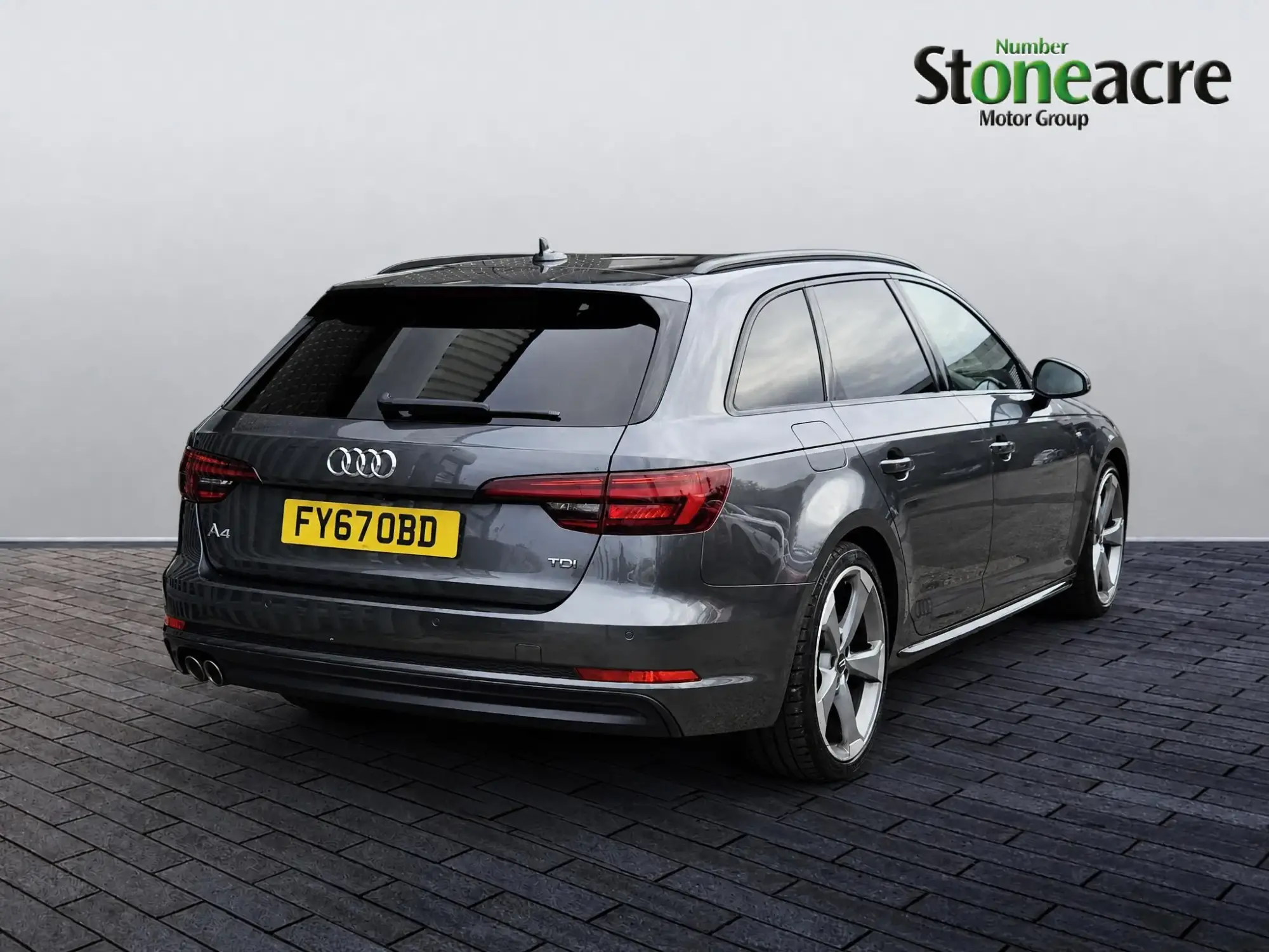 Audi A4 Avant 2.0 TDI Black Edition S Tronic Euro 6 (s/s) 5dr FY67OBD Image 3 Audi A4 Avant 2.0 TDI Black Edition S Tronic Euro 6 (s/s) 5dr FY67OBD Image 3