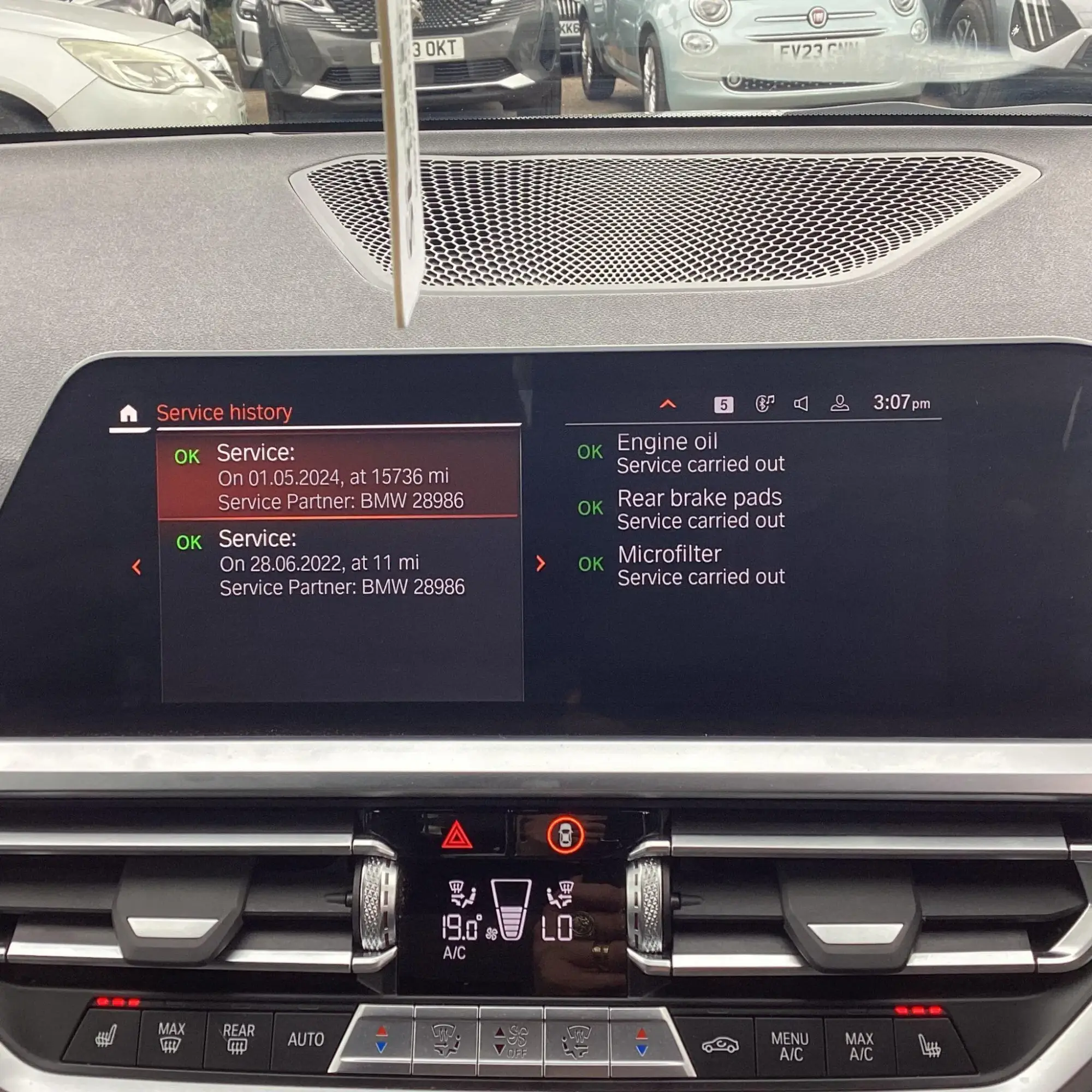 BMW 3 Series Image 24