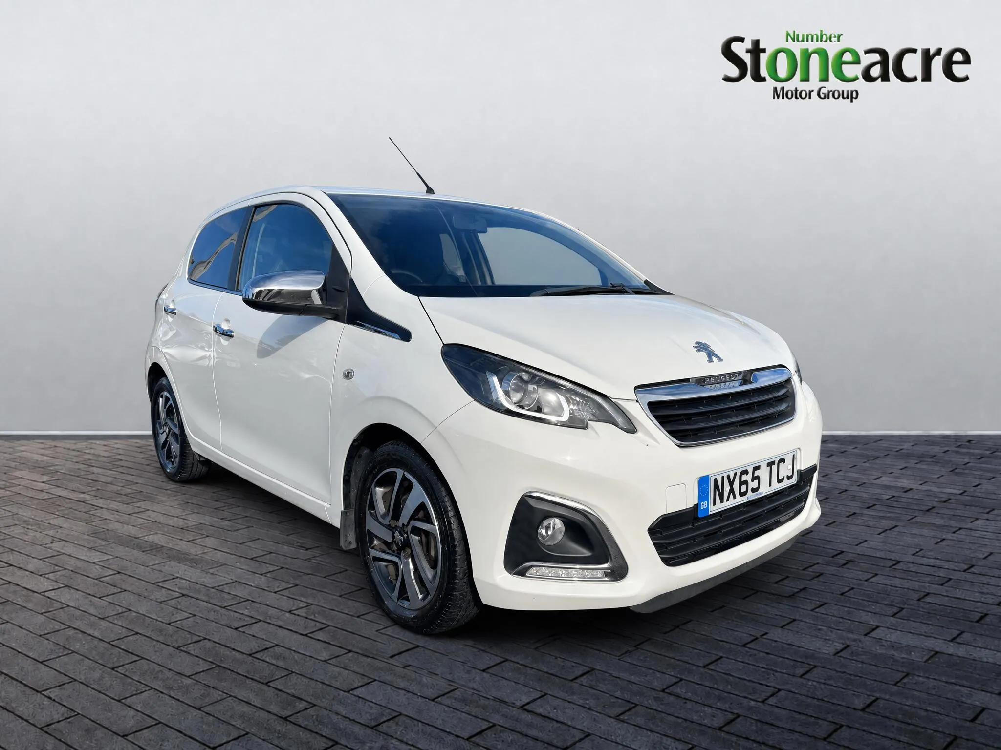 Peugeot 108 undefined 1.2 VTi PureTech Feline Euro 5 5dr