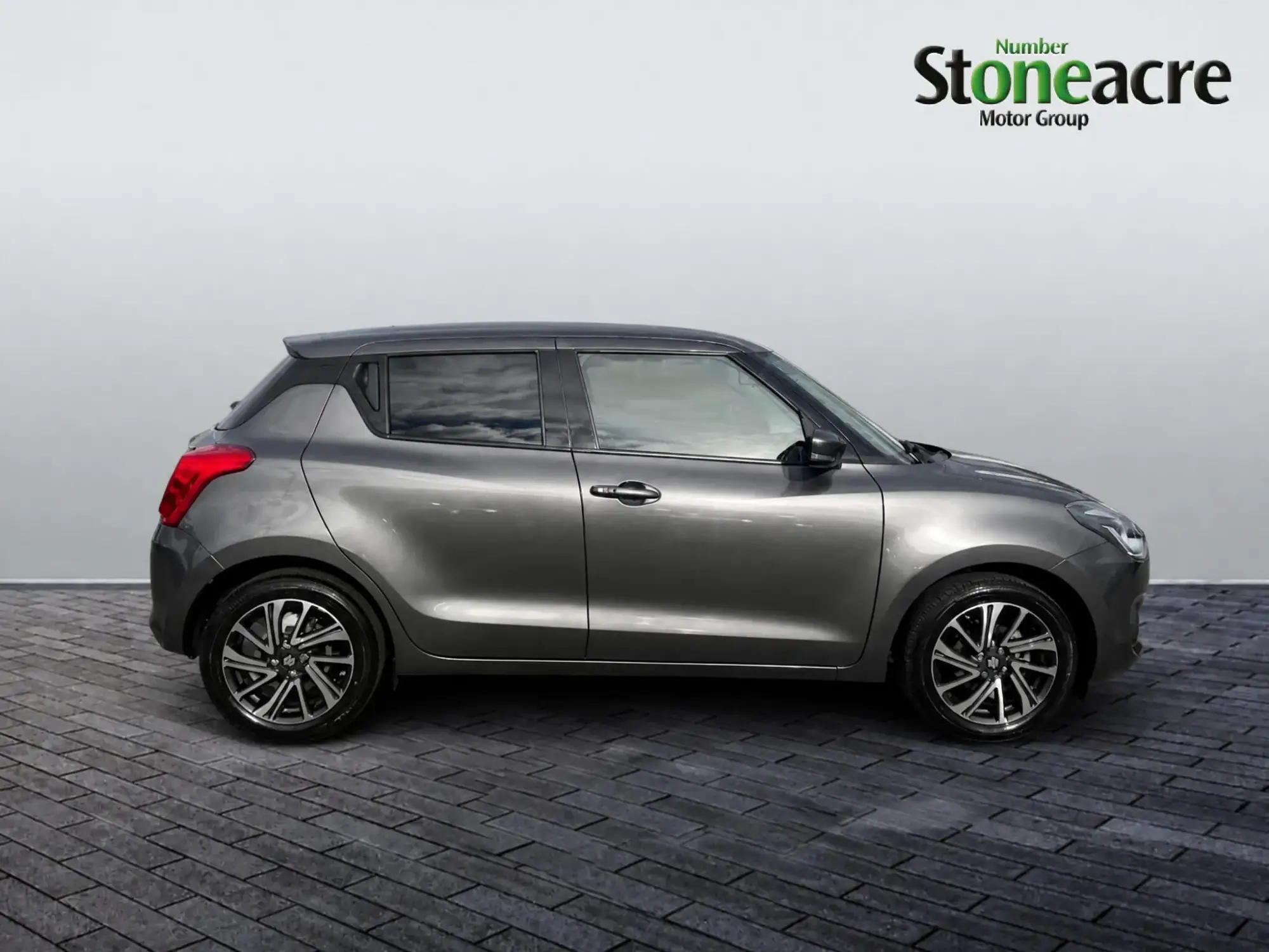 Suzuki Swift Image 2