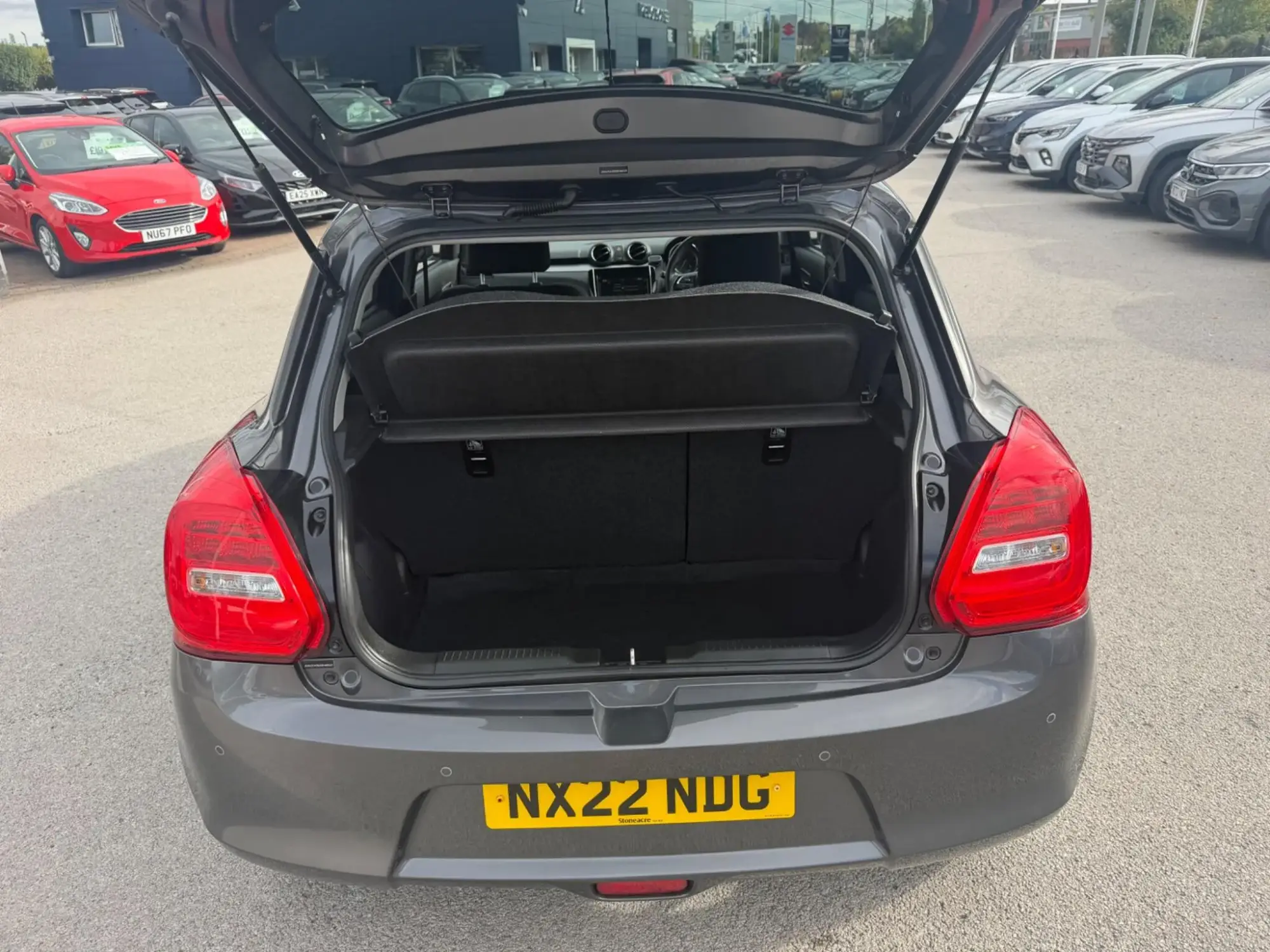Suzuki Swift Image 11