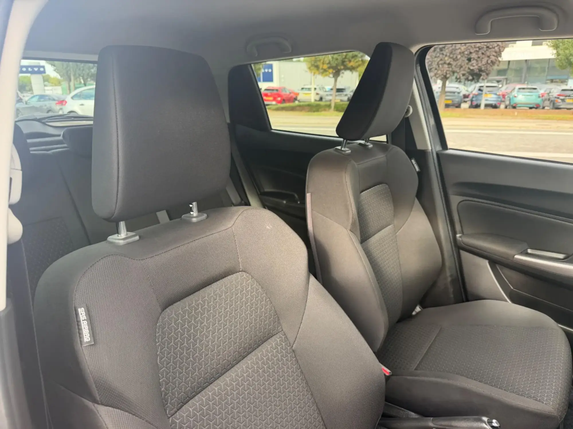 Suzuki Swift Image 13