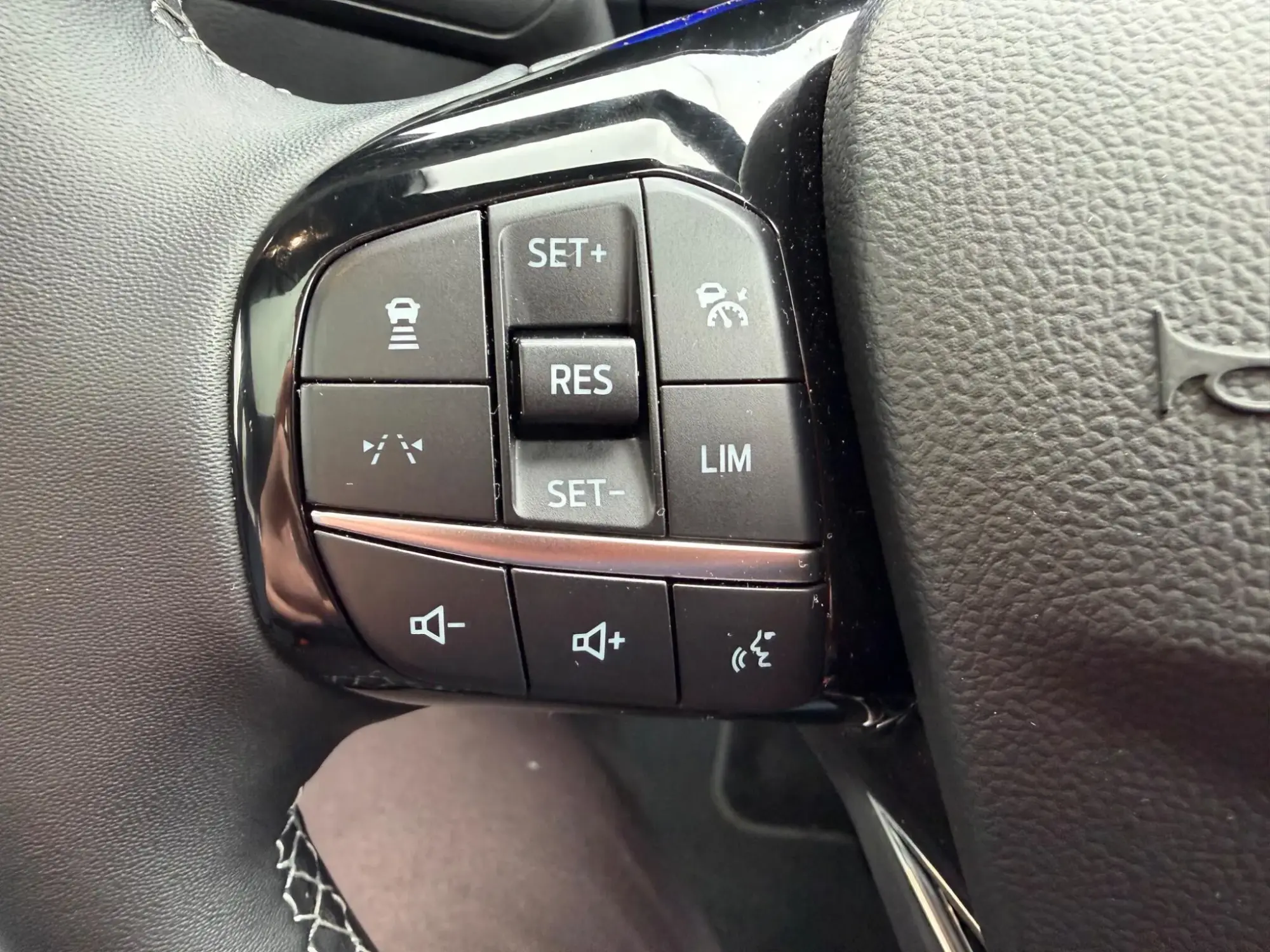 Ford Kuga Image 16 Ford Kuga Image 16