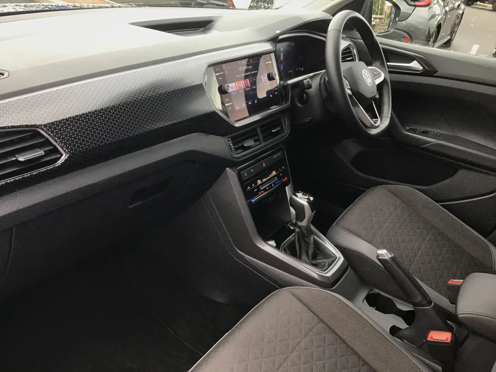 Volkswagen T-Cross Image 11