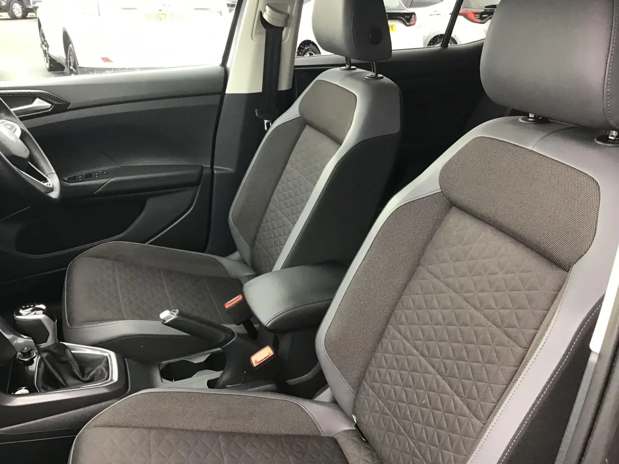 Volkswagen T-Cross Image 12