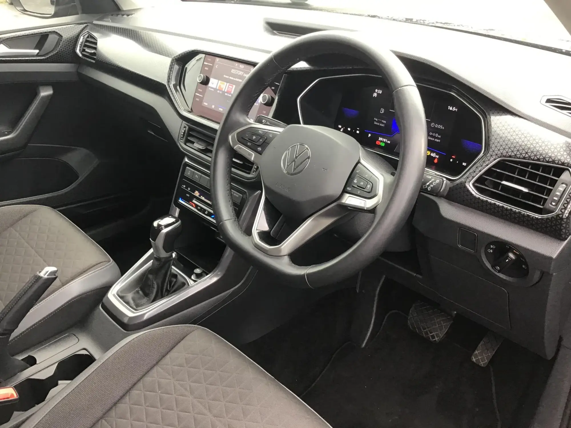 Volkswagen T-Cross Image 14