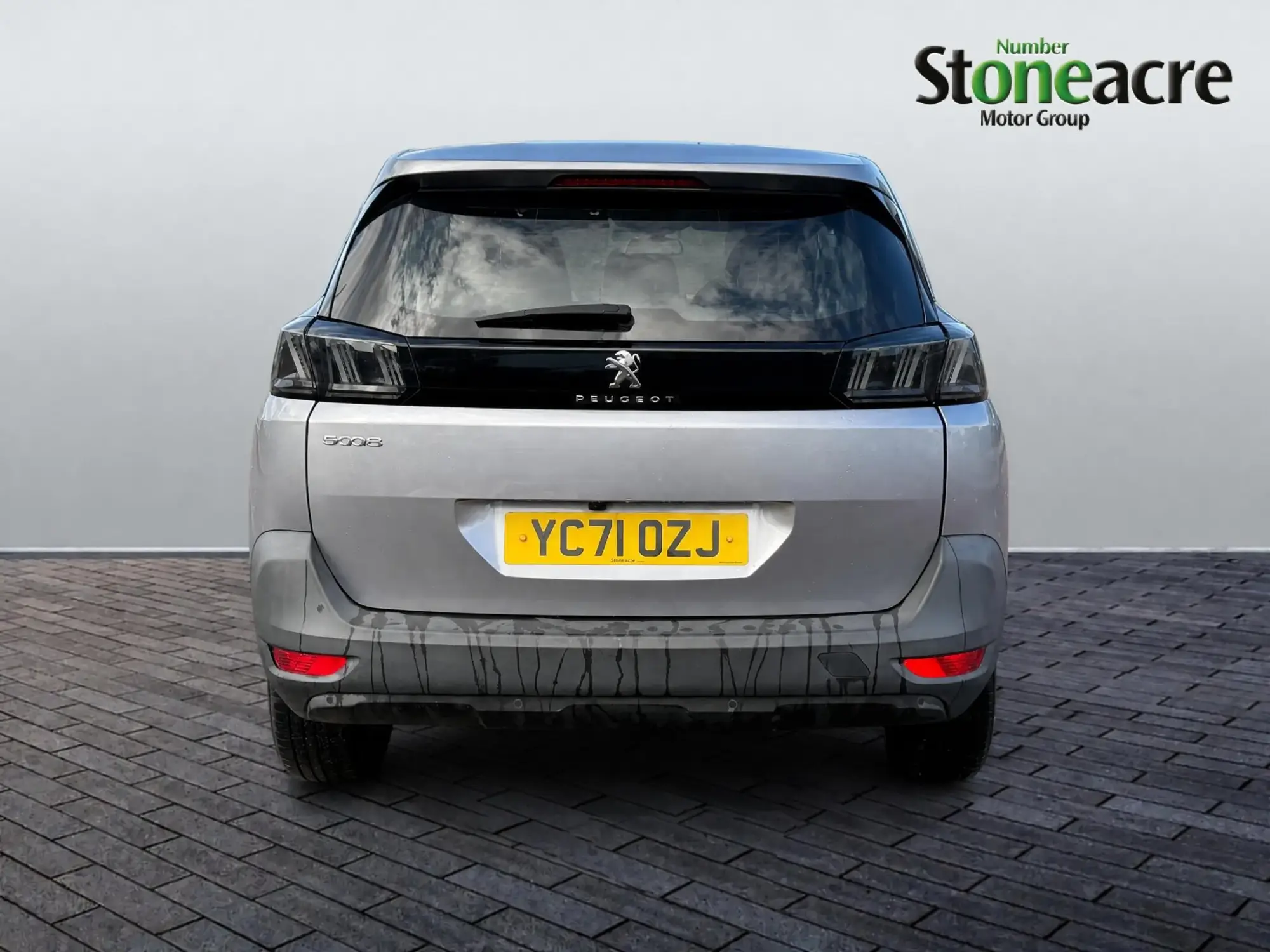 Peugeot 5008 Image 6