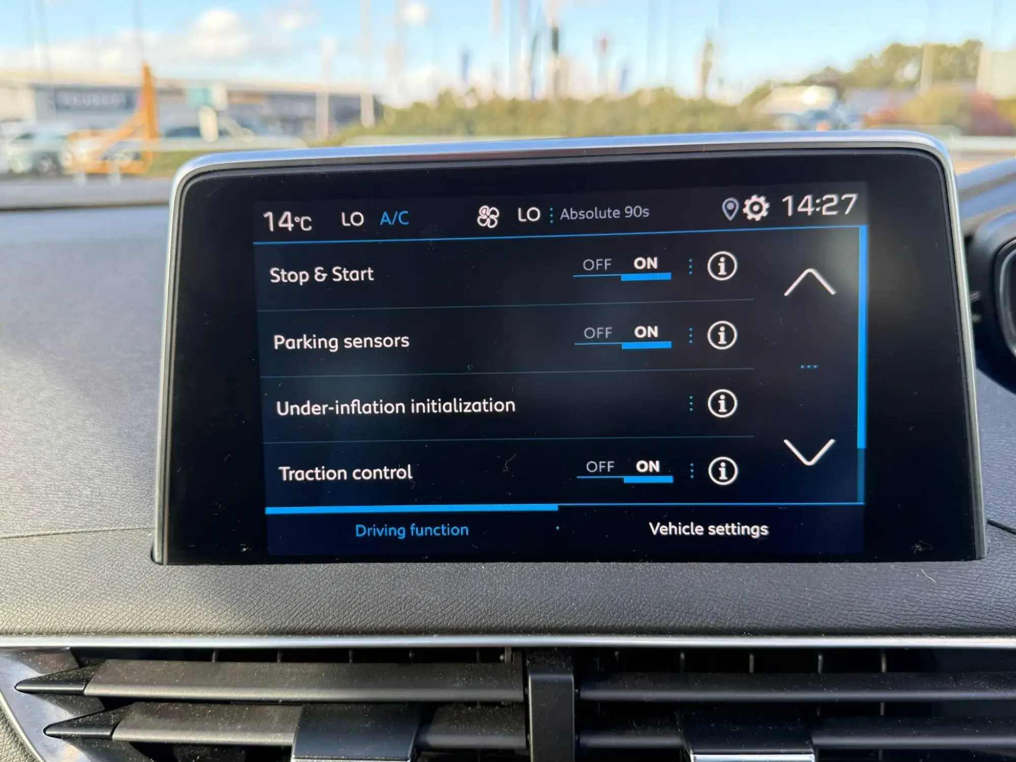 Peugeot 5008 Image 18