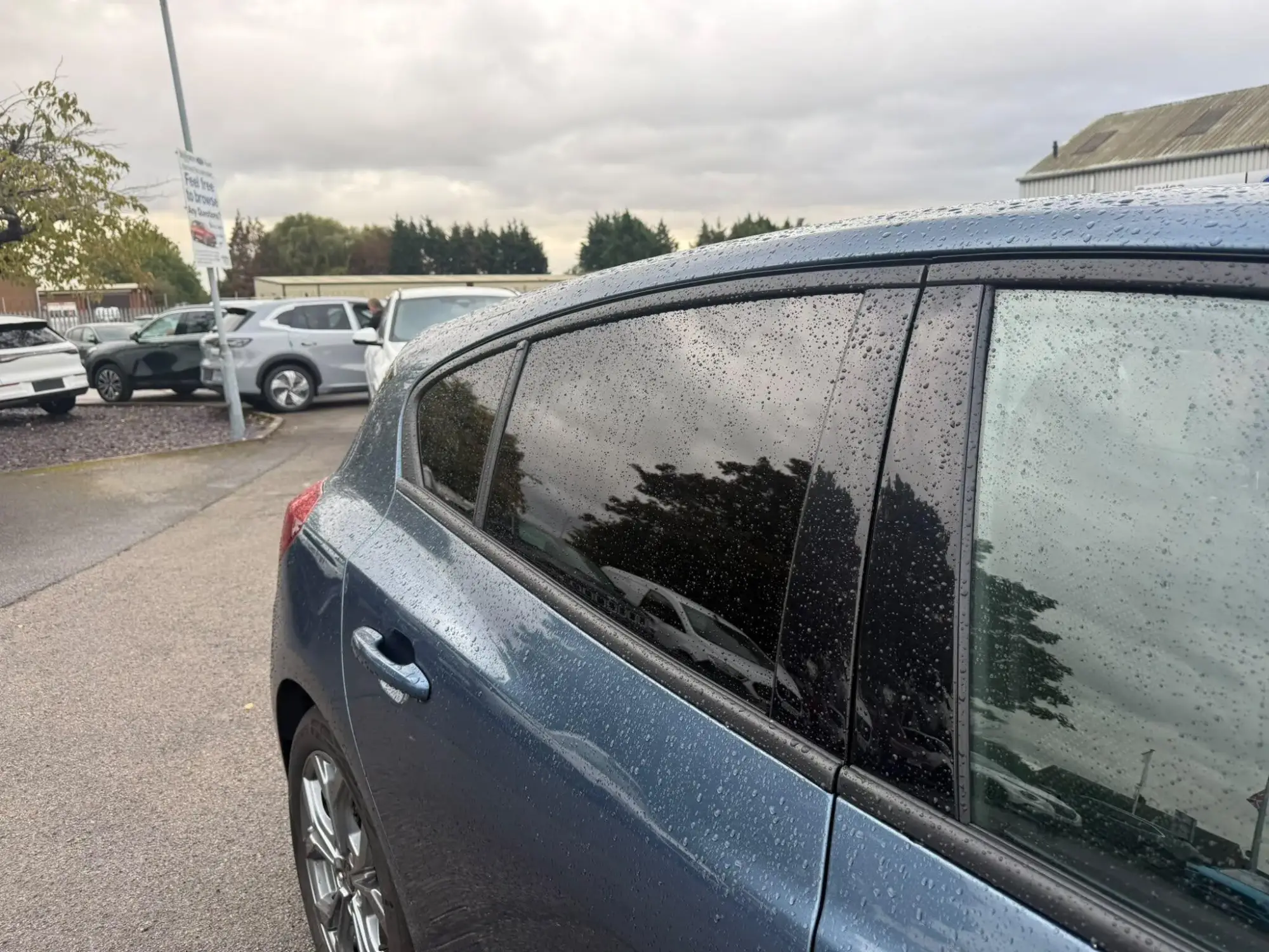 Ford Focus Image 12