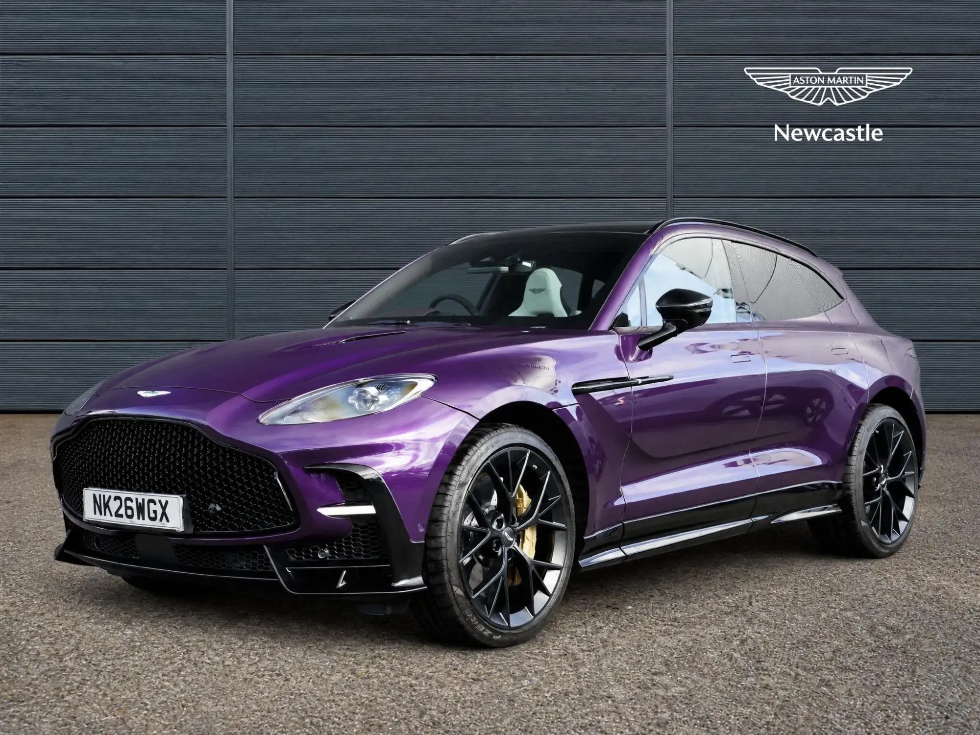 Aston Martin DBX Image 3 Aston Martin DBX Image 3