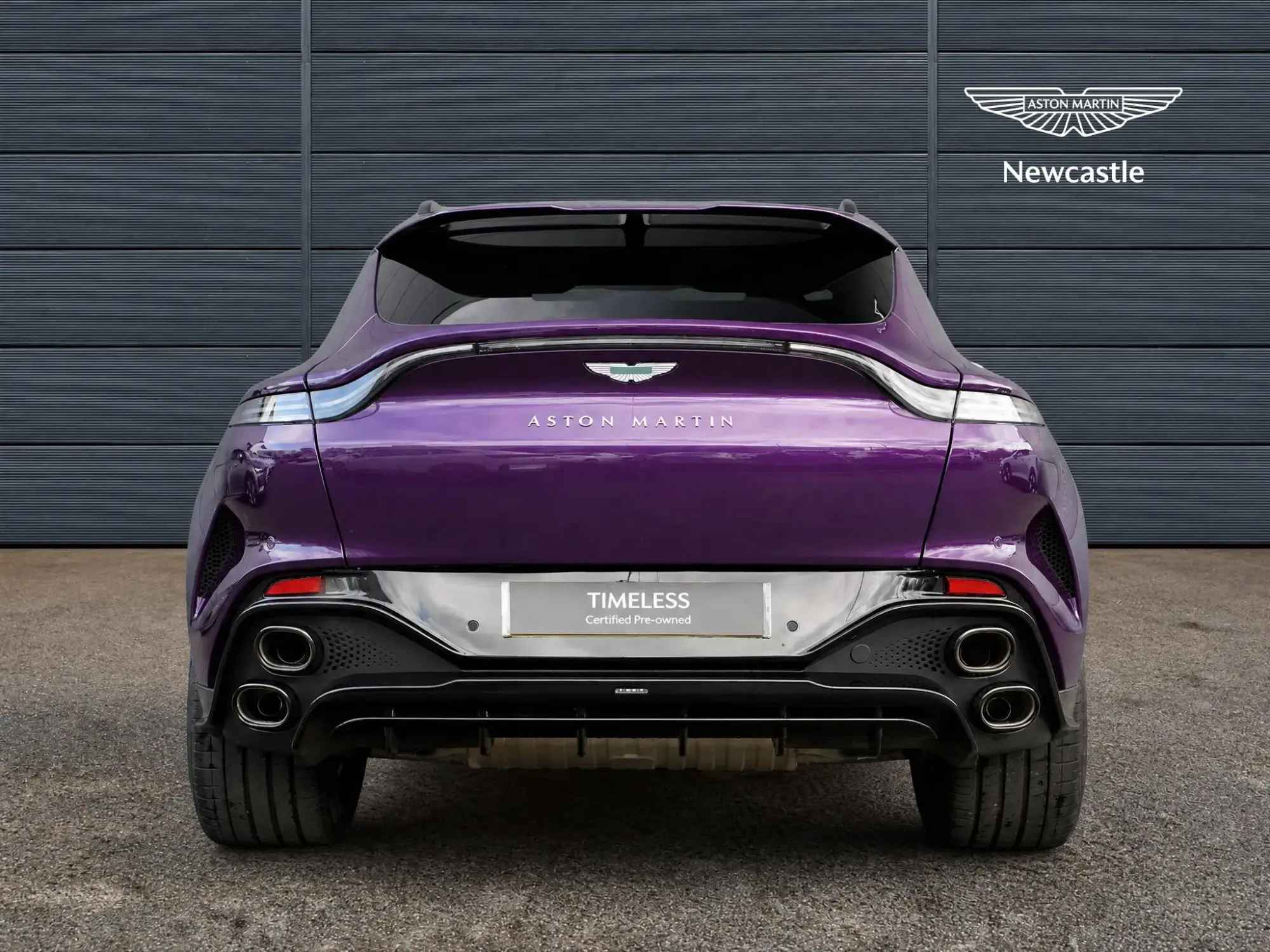 Aston Martin DBX Image 6 Aston Martin DBX Image 6