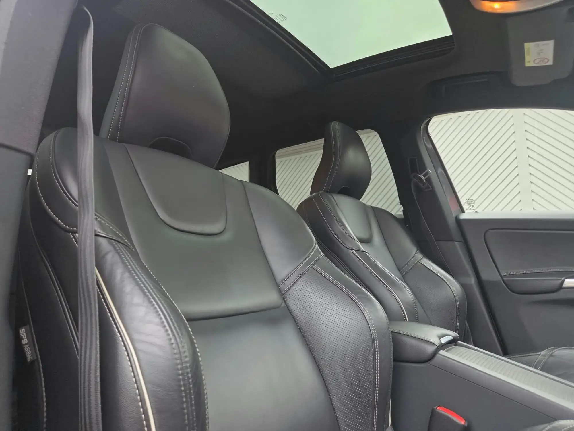 Volvo XC60 Image 13
