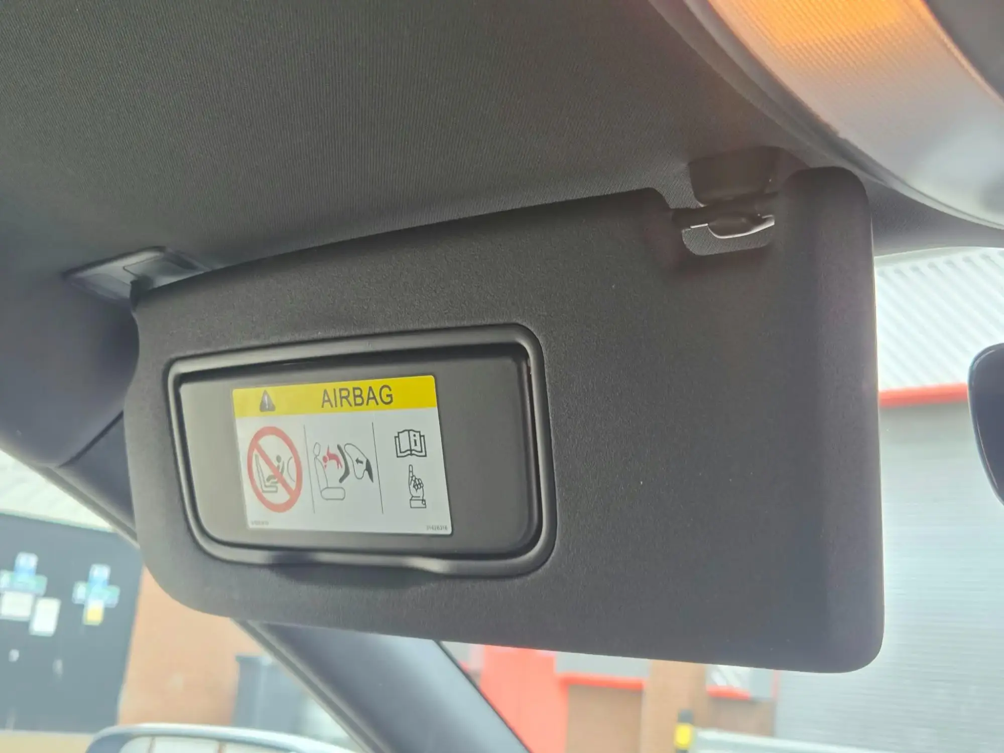 Volvo XC60 Image 22