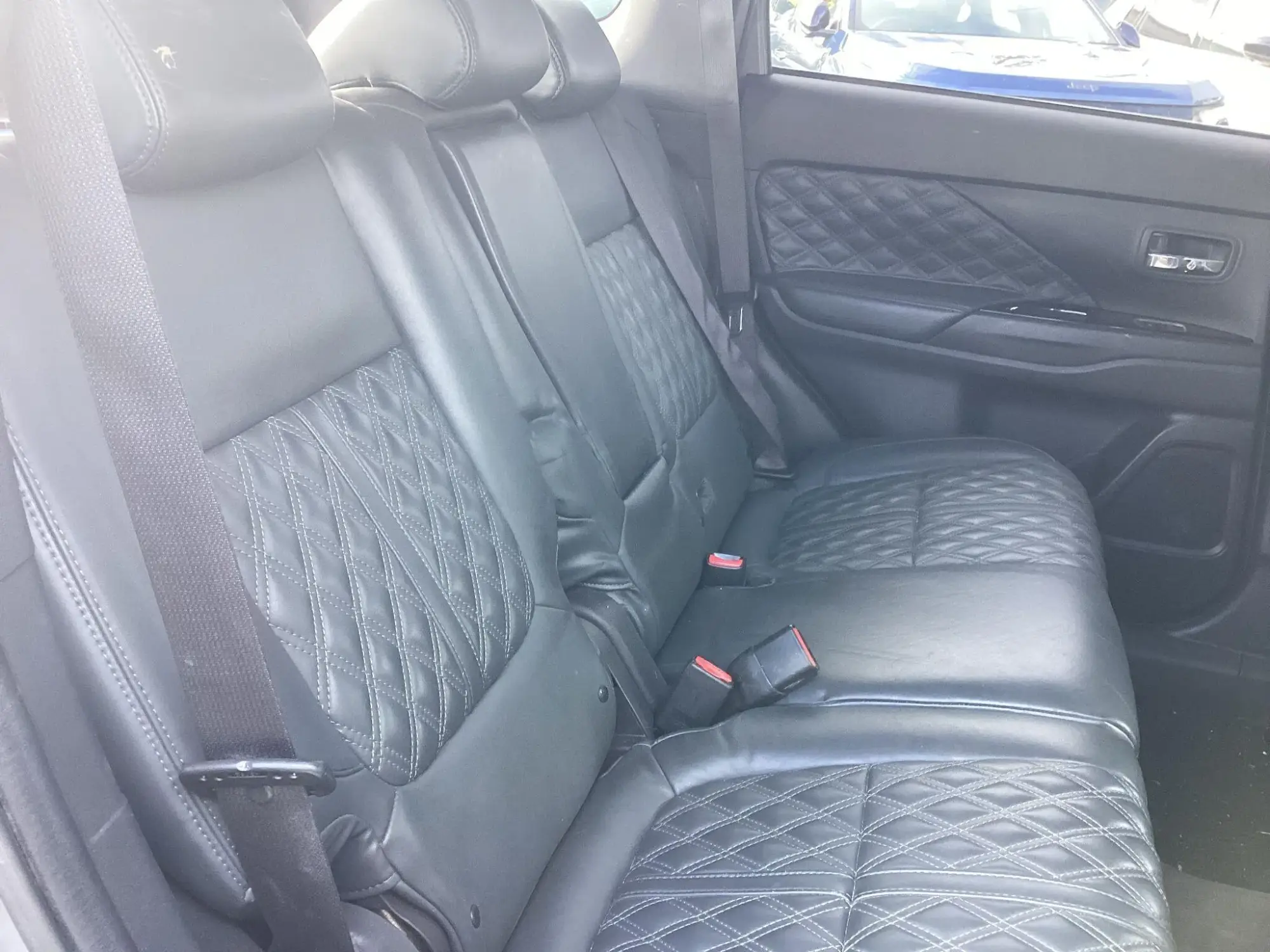 Mitsubishi Outlander Image 12 Mitsubishi Outlander Image 12