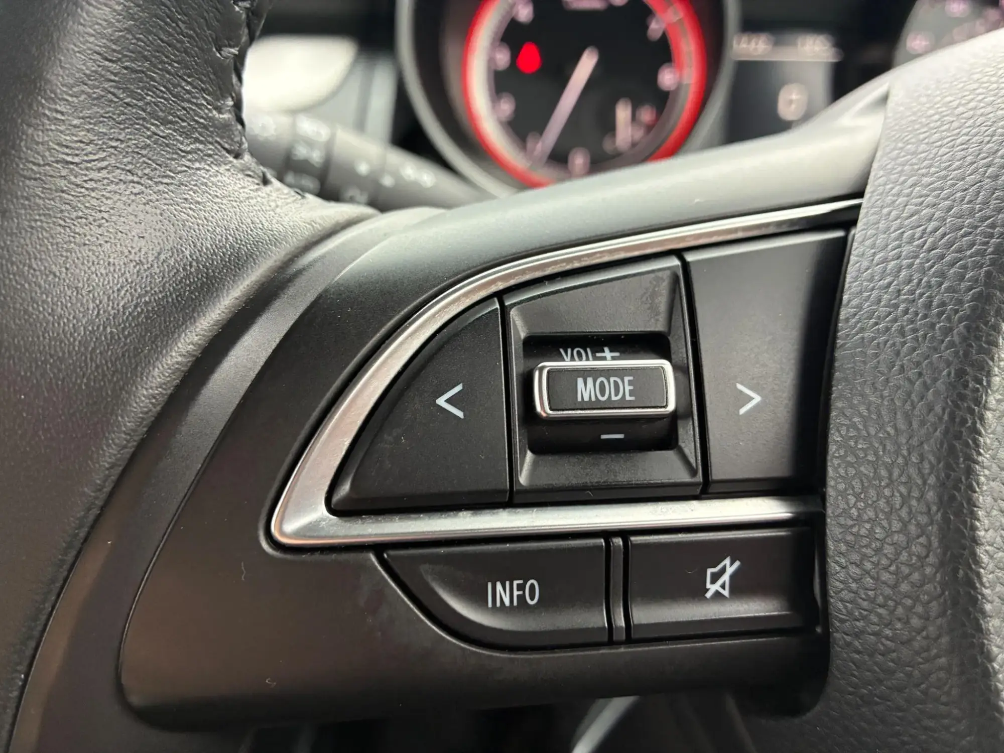 Suzuki Swift Image 11 Suzuki Swift Image 11