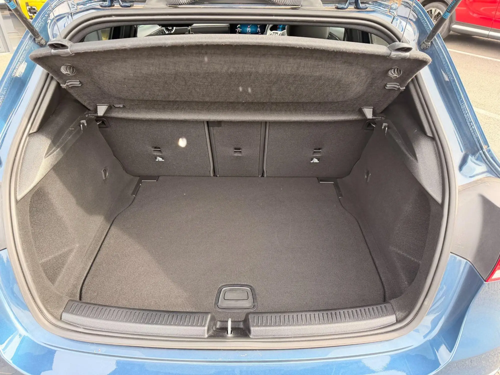 Mercedes-Benz A-Class Image 33