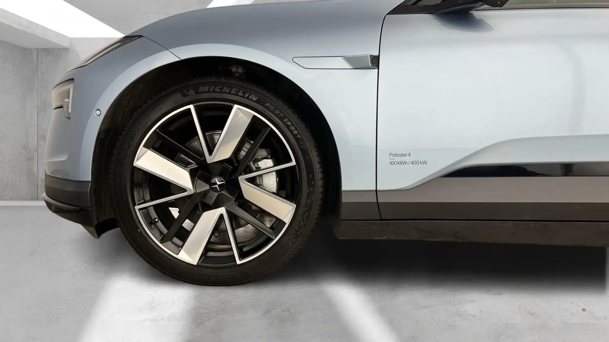Polestar 4 SUV Image 26 Polestar 4 SUV Image 26
