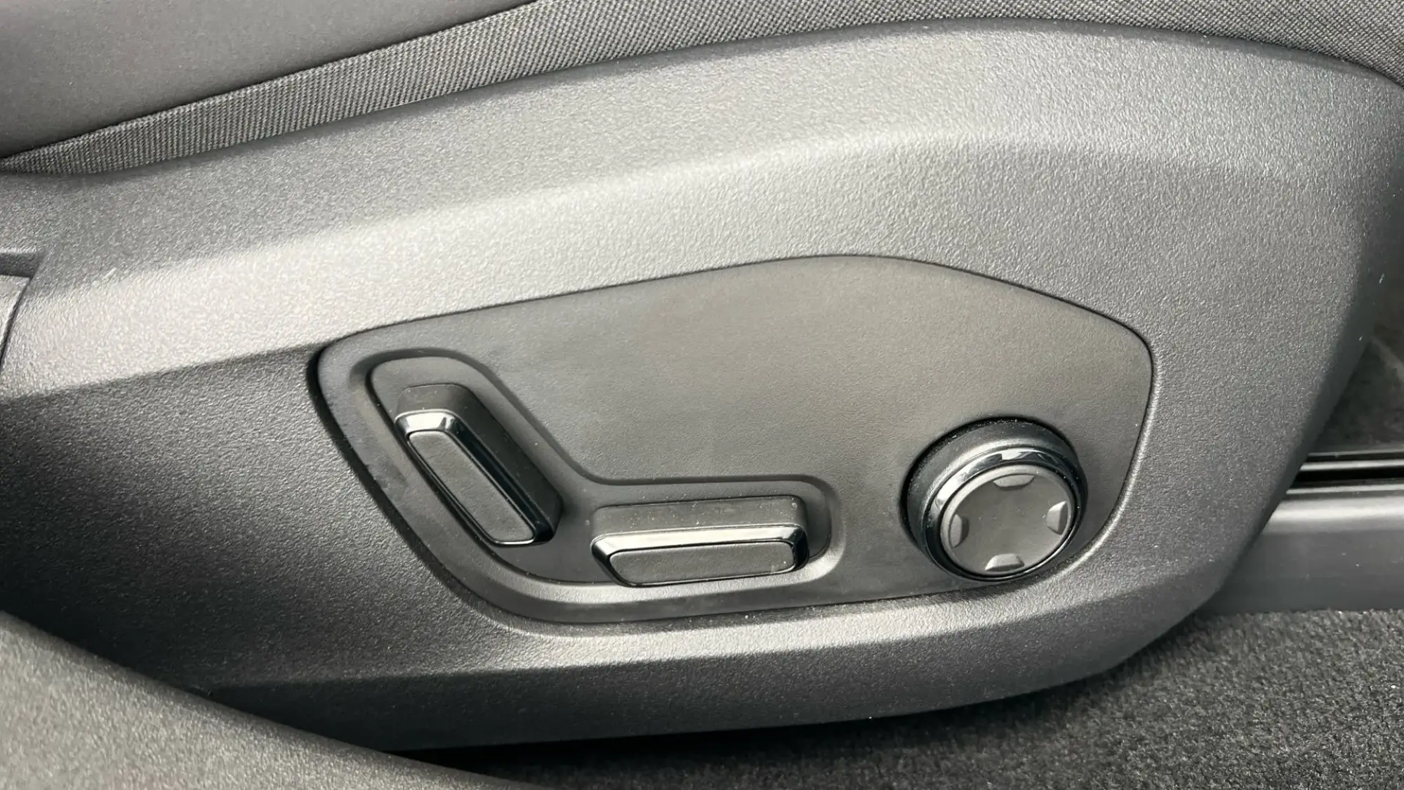 Polestar 4 SUV Image 38 Polestar 4 SUV Image 38