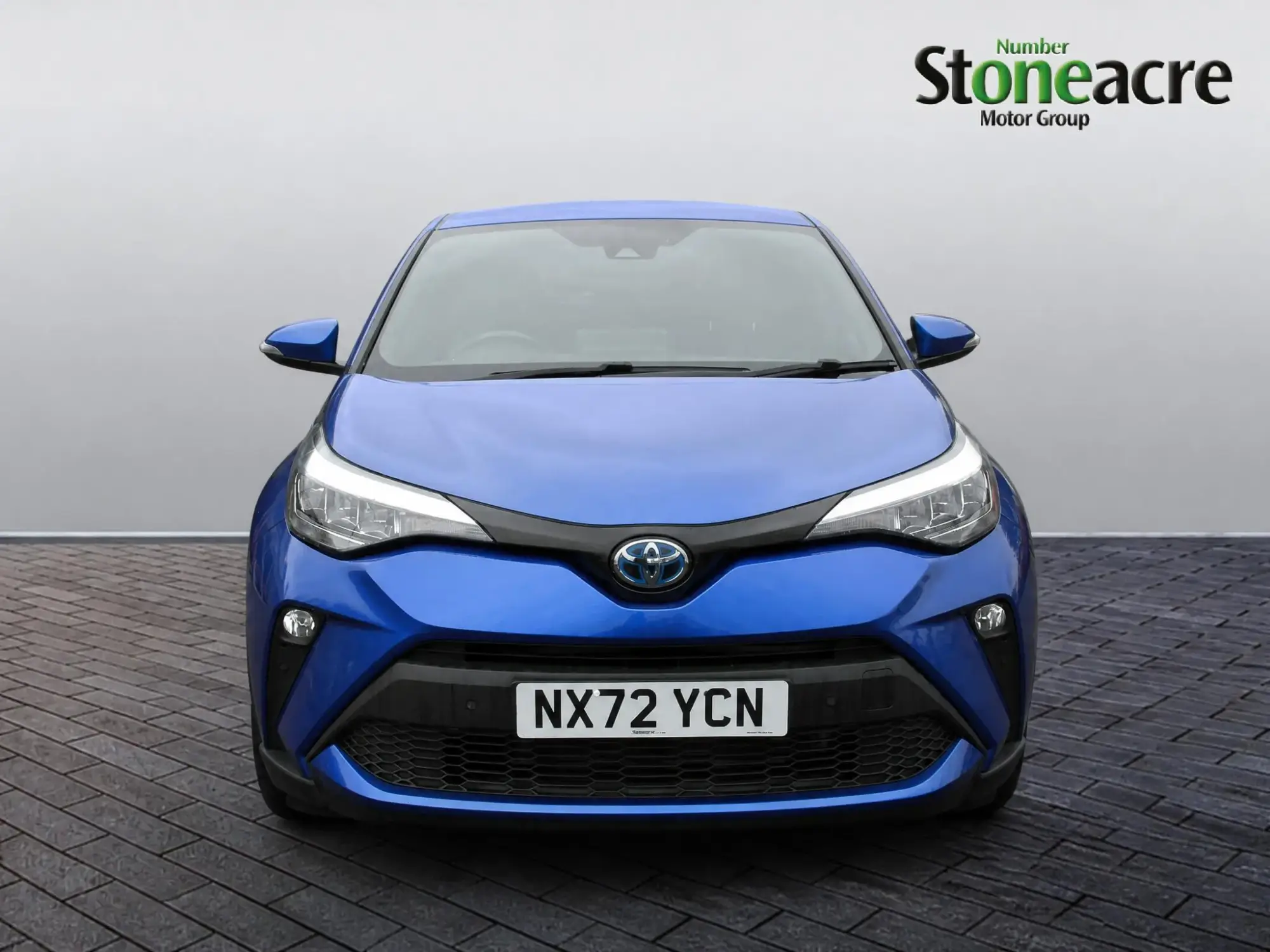 Toyota C-HR Hybrid 2.0 Hybrid Design 5dr CVT NX72YCN Image 2