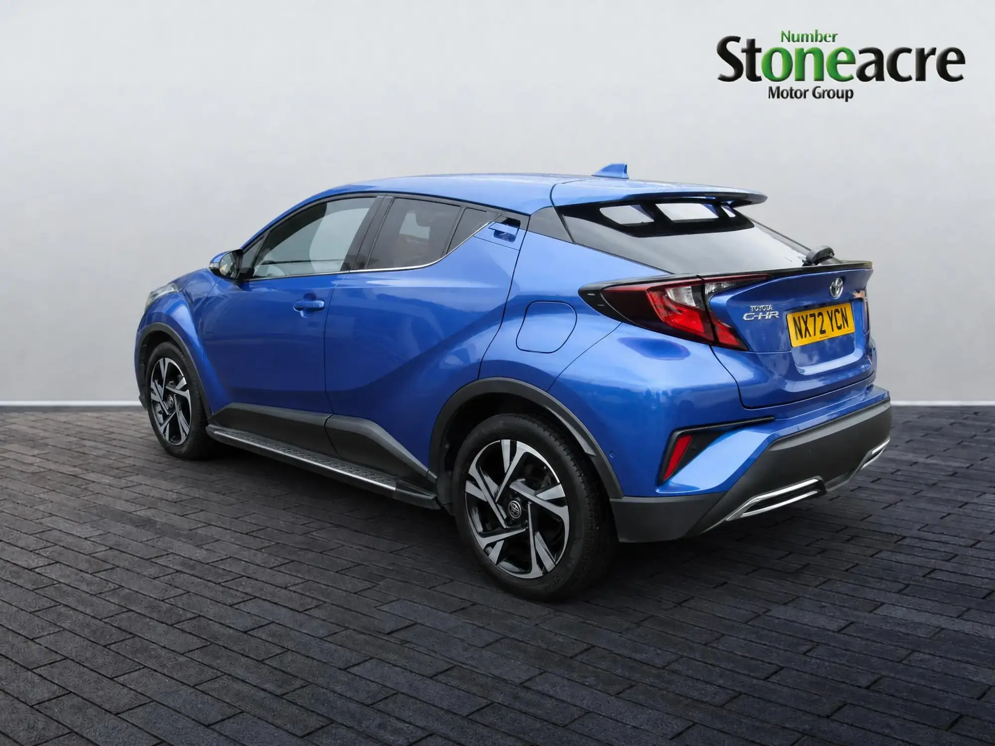 Toyota C-HR Hybrid Image 4