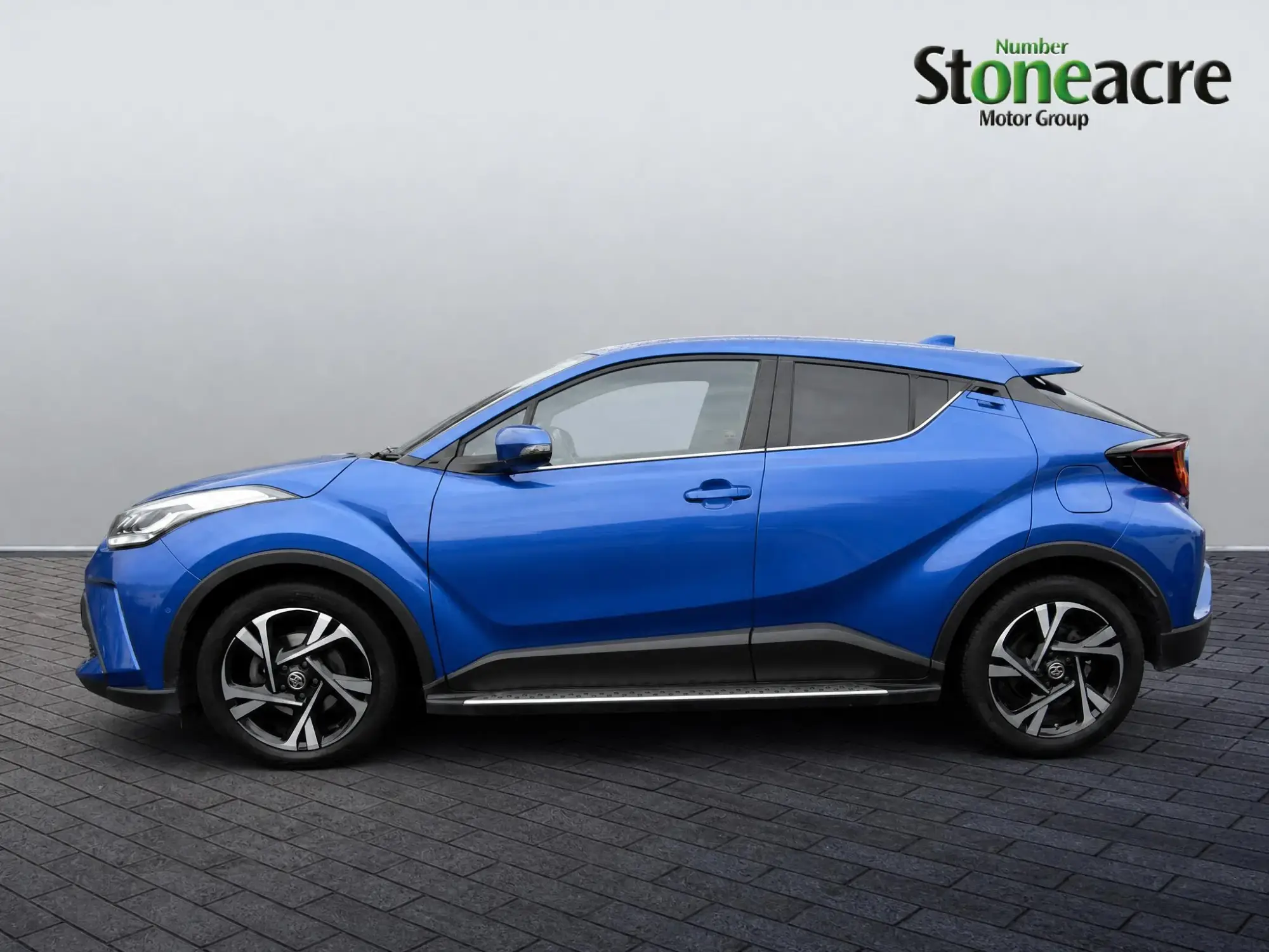Toyota C-HR Hybrid Image 5
