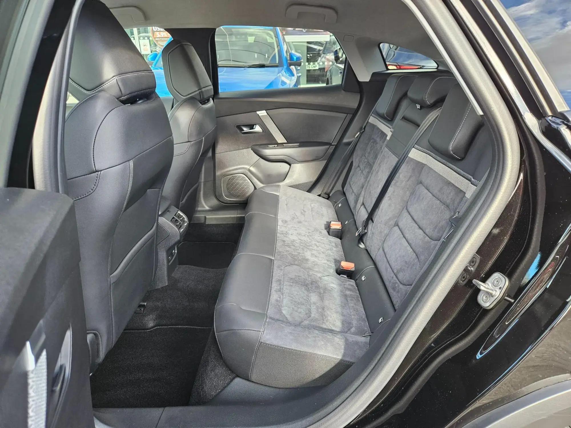 Citroen C4 Image 17 Citroen C4 Image 17