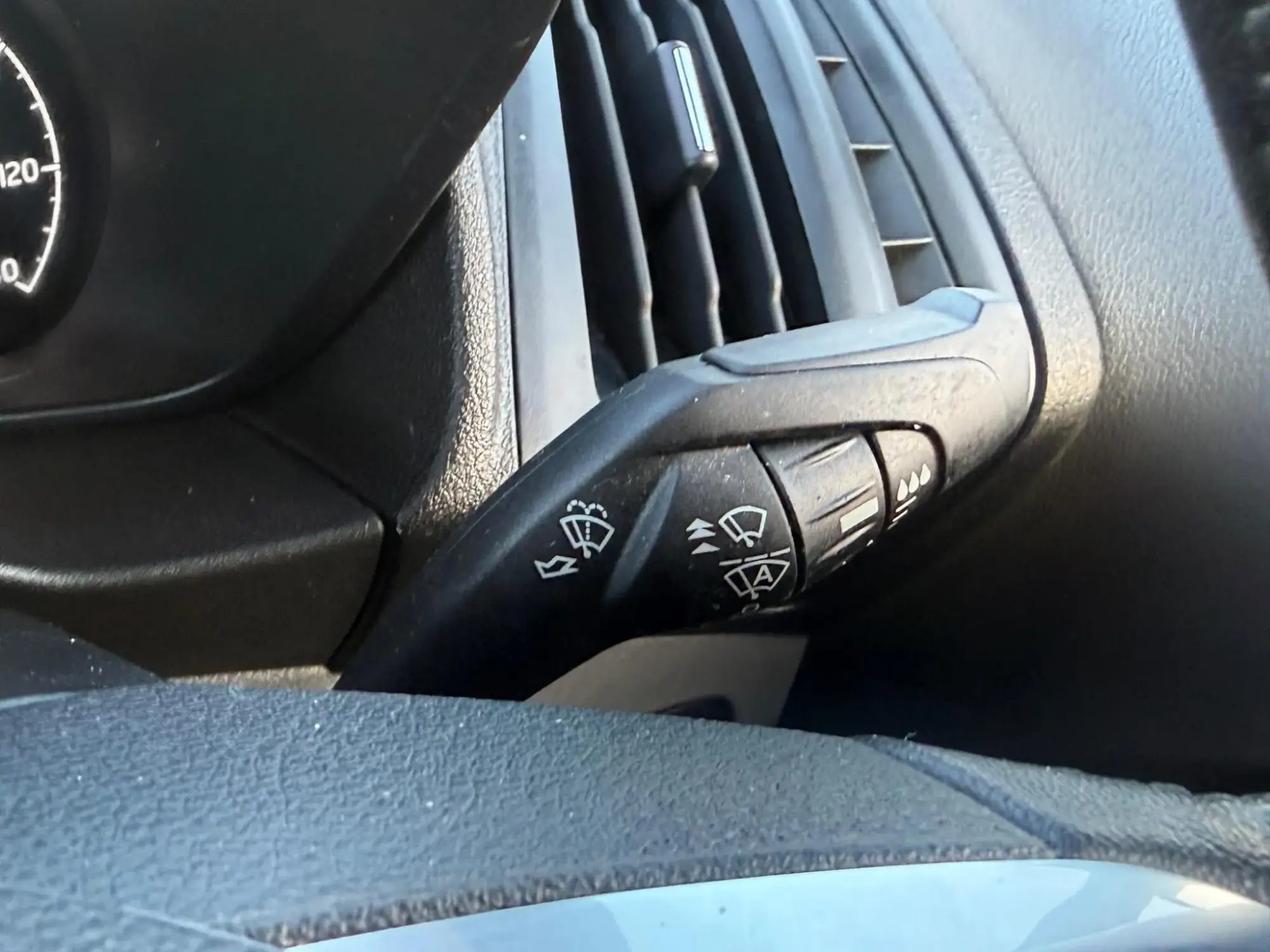 Ford Transit Connect Image 14