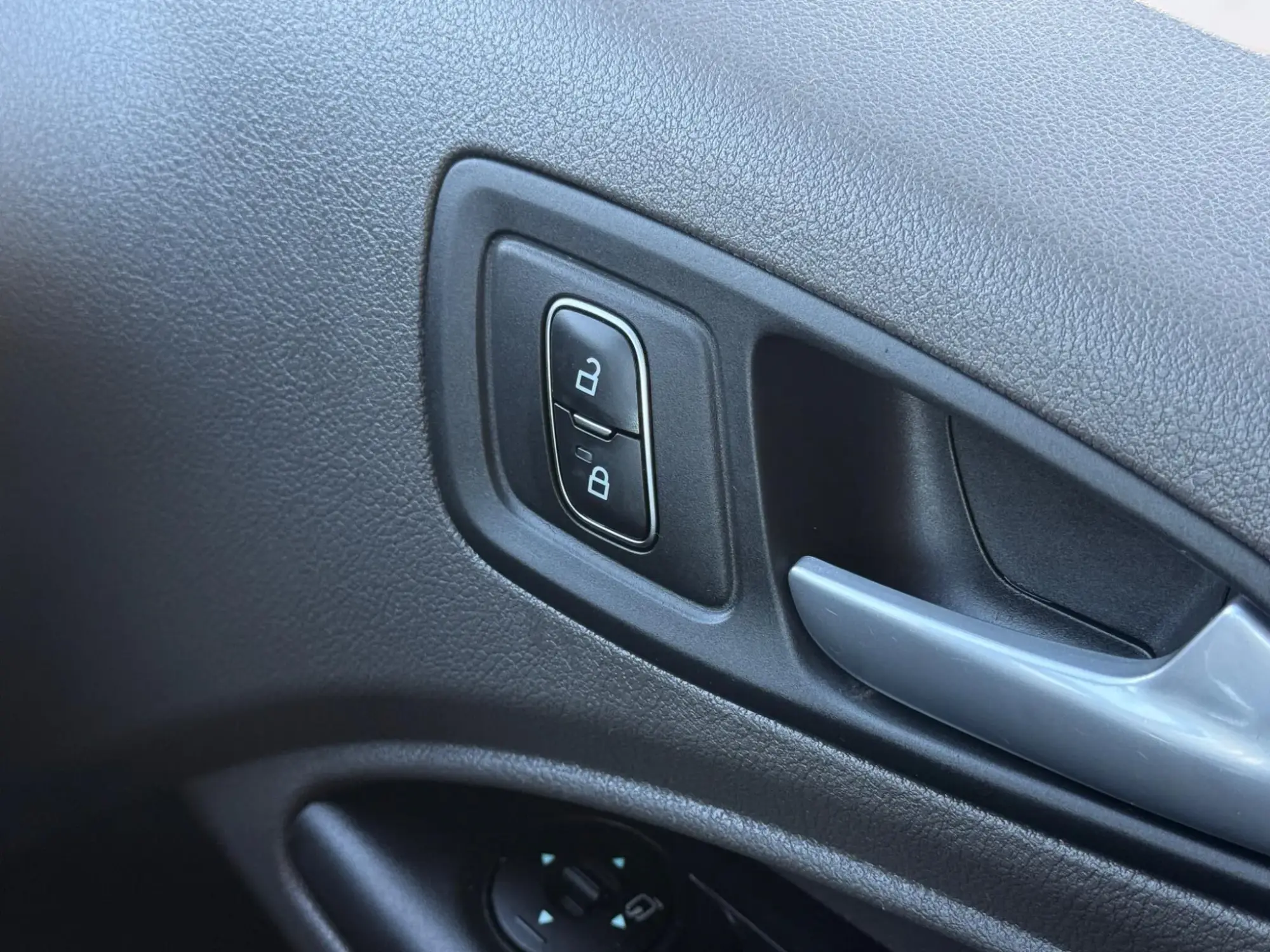 Ford Transit Connect Image 17