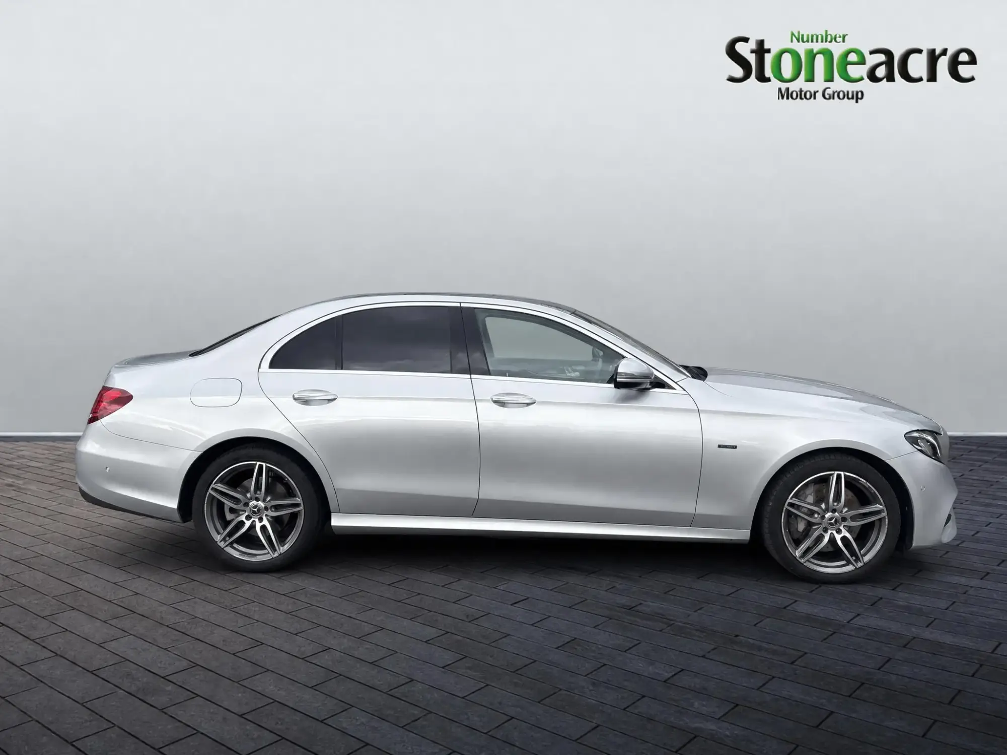 Mercedes-Benz E-Class Image 7