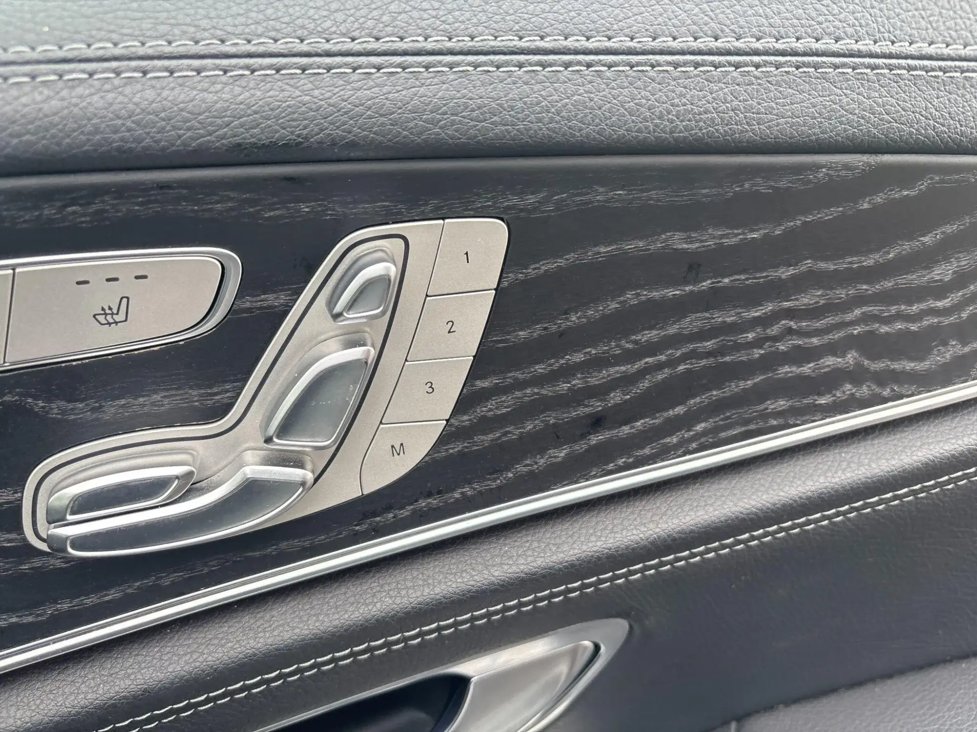 Mercedes-Benz E-Class Image 15