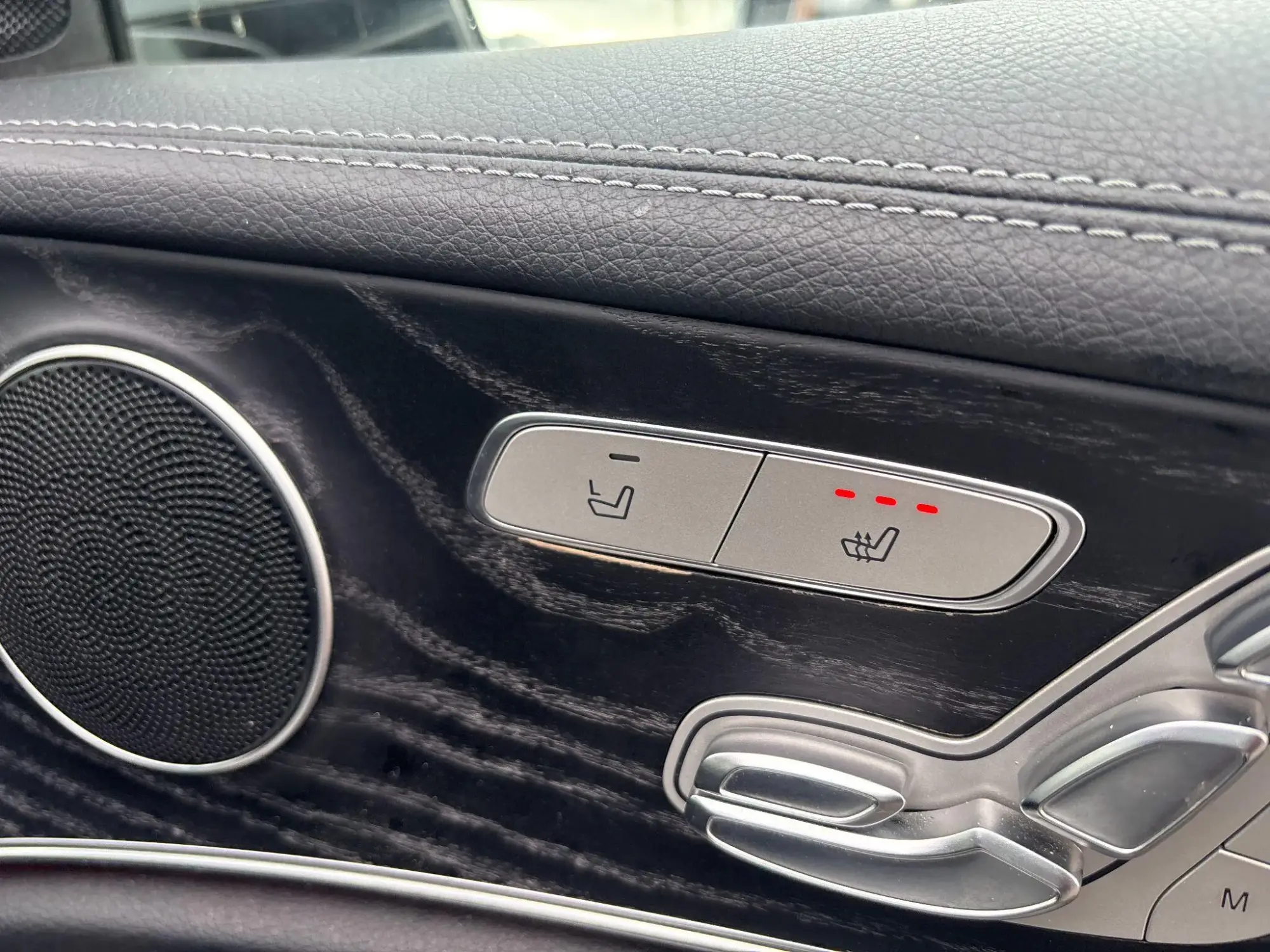 Mercedes-Benz E-Class Image 16