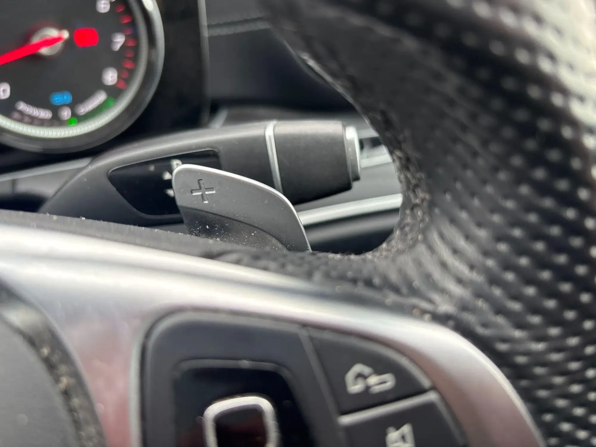 Mercedes-Benz E-Class Image 22