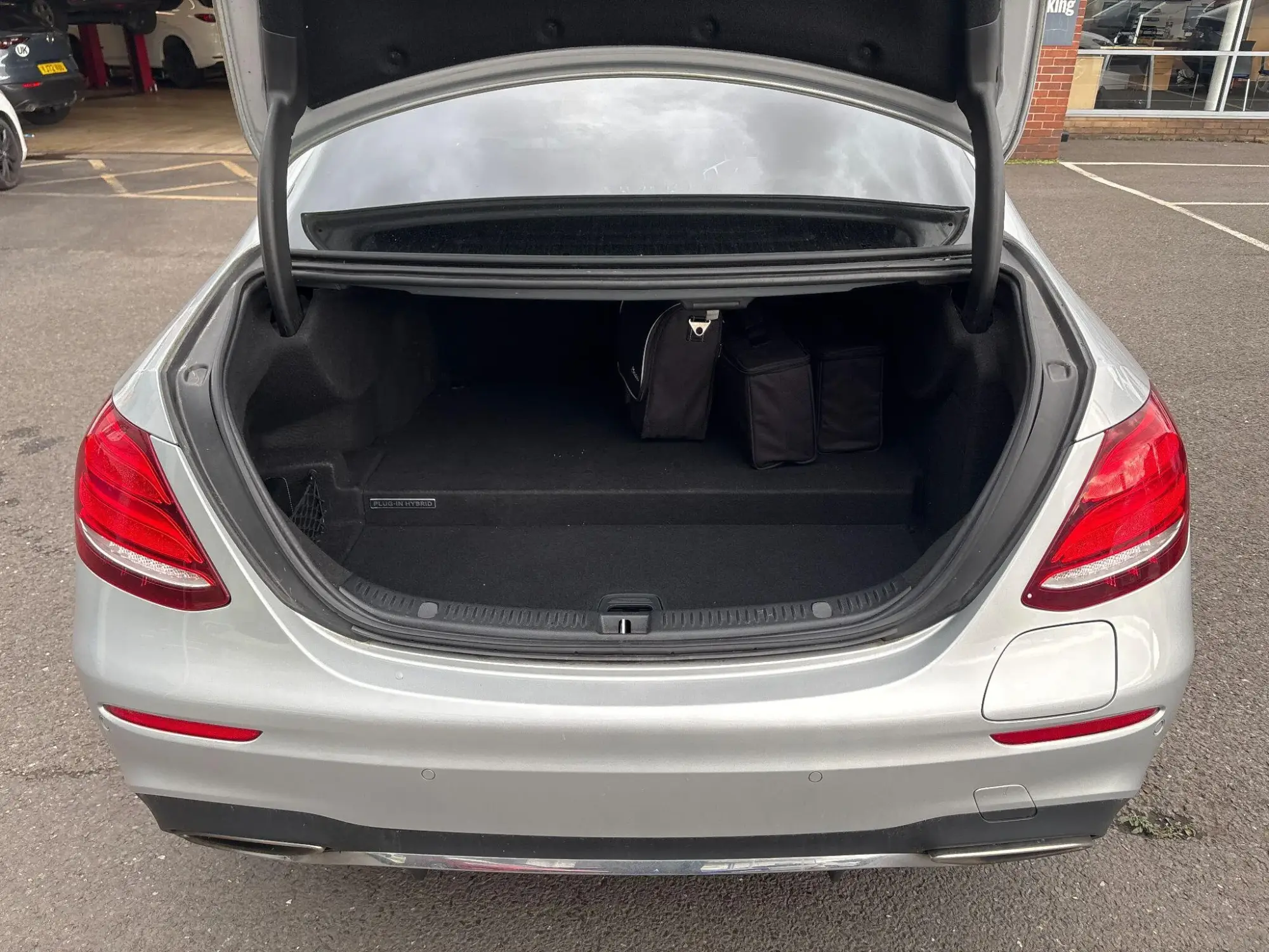 Mercedes-Benz E-Class Image 34