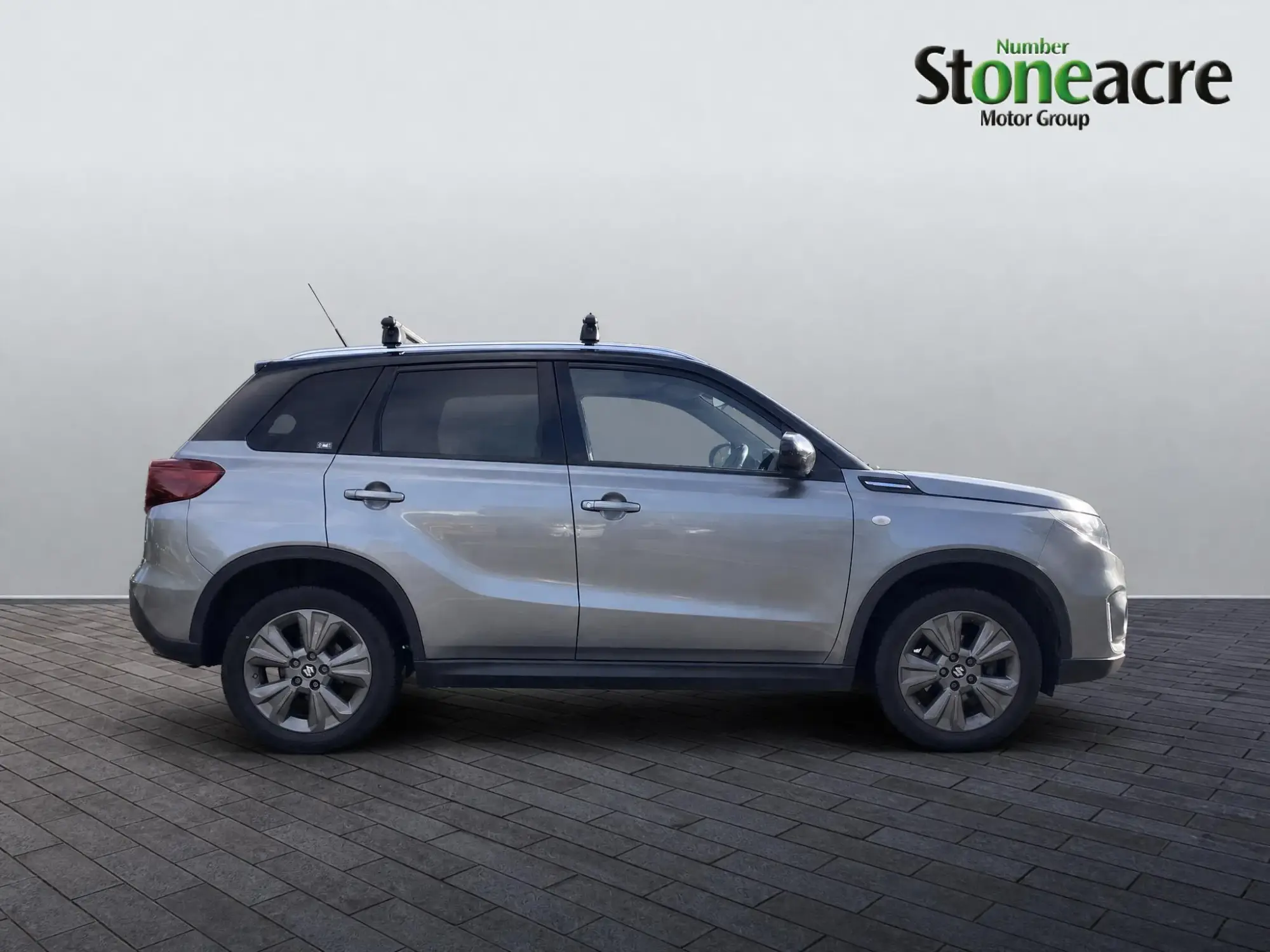 Suzuki Vitara Image 2