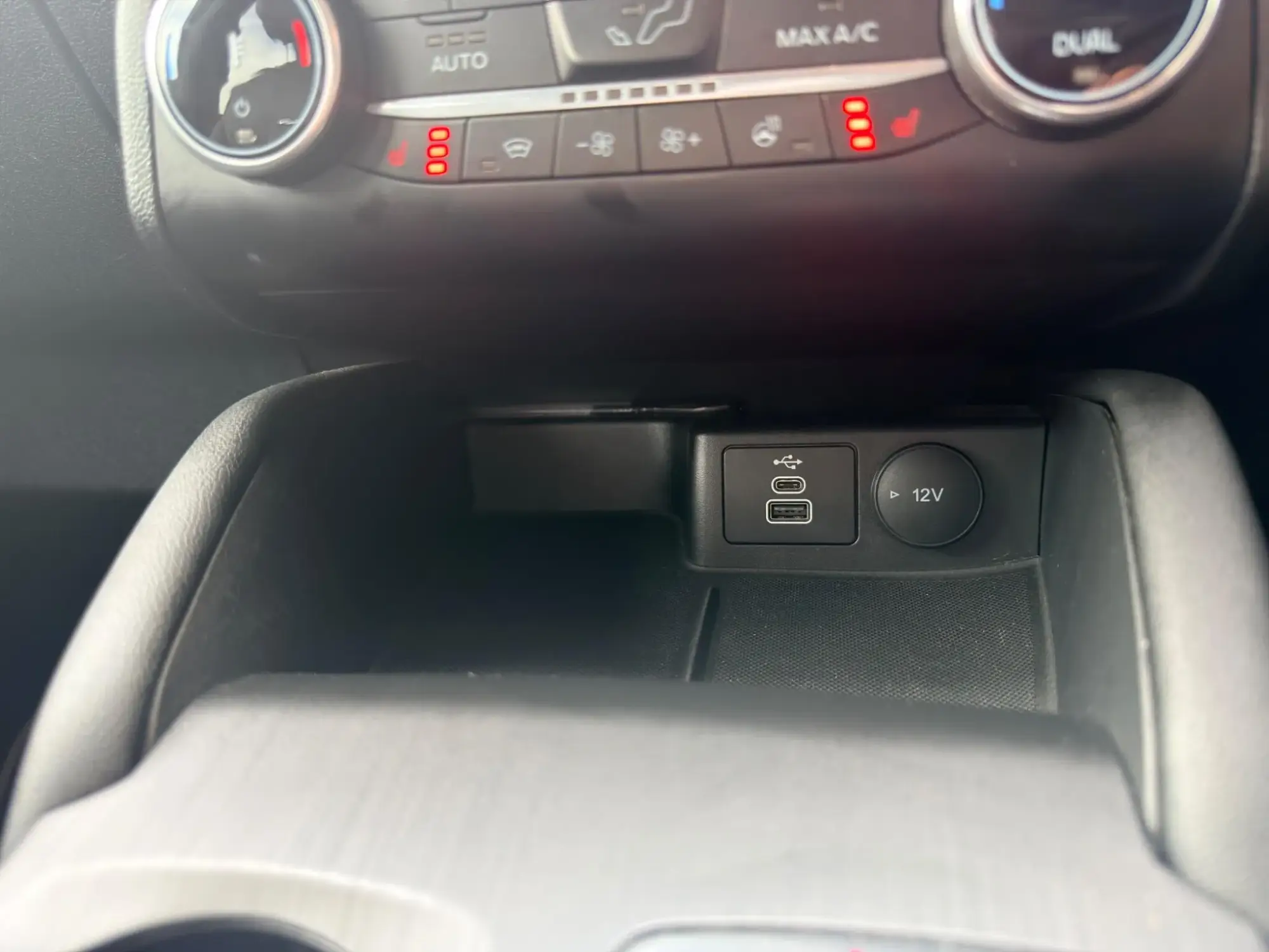 Ford Kuga Hybrid Image 19 Ford Kuga Hybrid Image 19