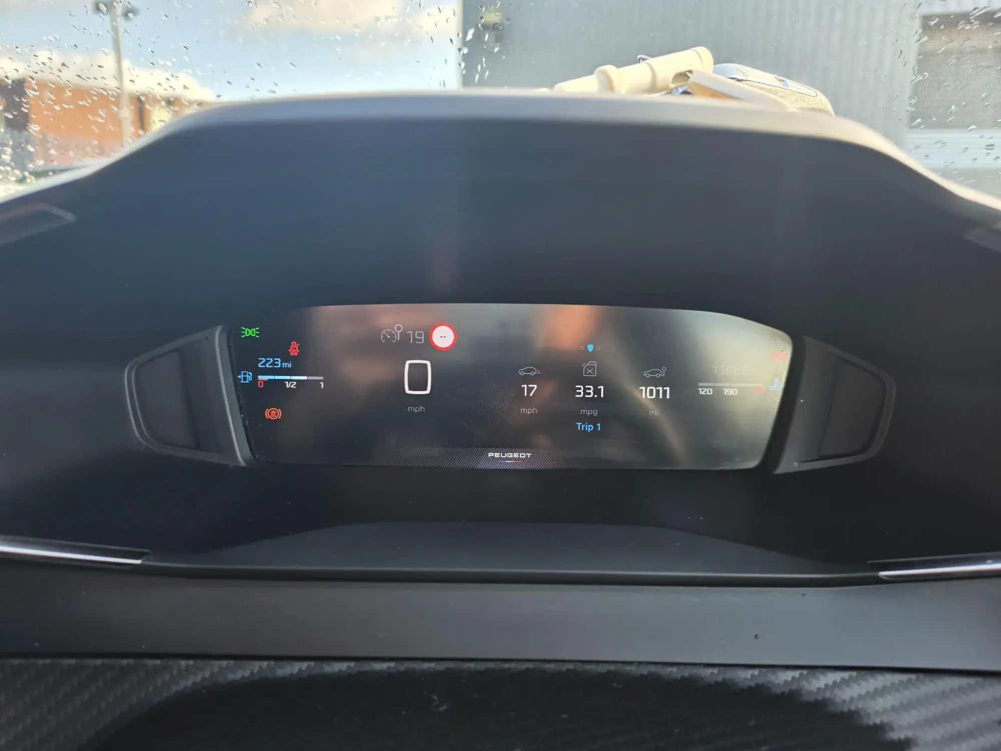 Peugeot 2008 Image 16