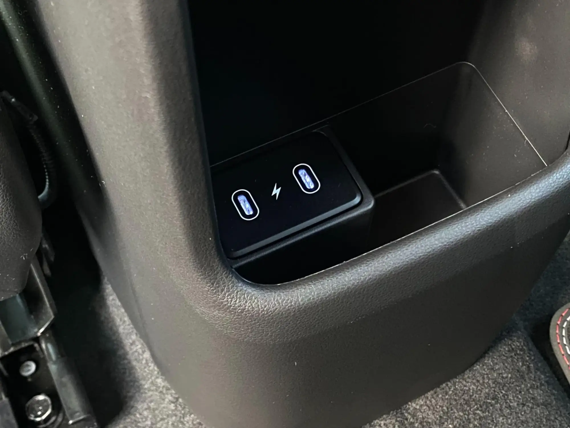 Hyundai KONA Image 15 Hyundai KONA Image 15