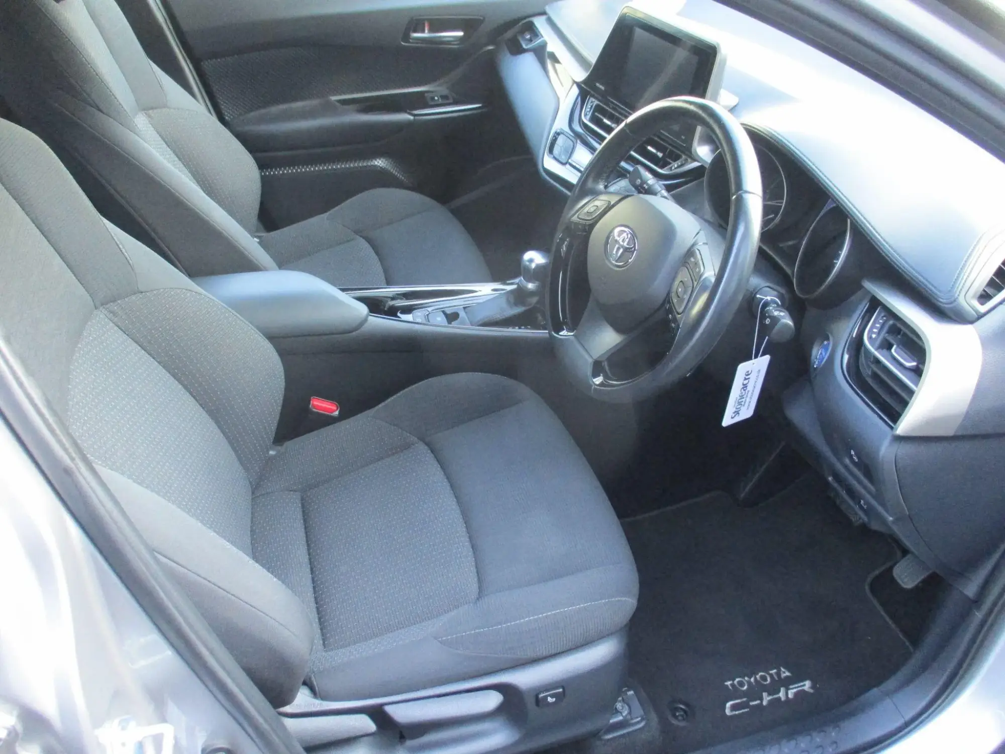 Toyota C-HR Hybrid Image 10 Toyota C-HR Hybrid Image 10