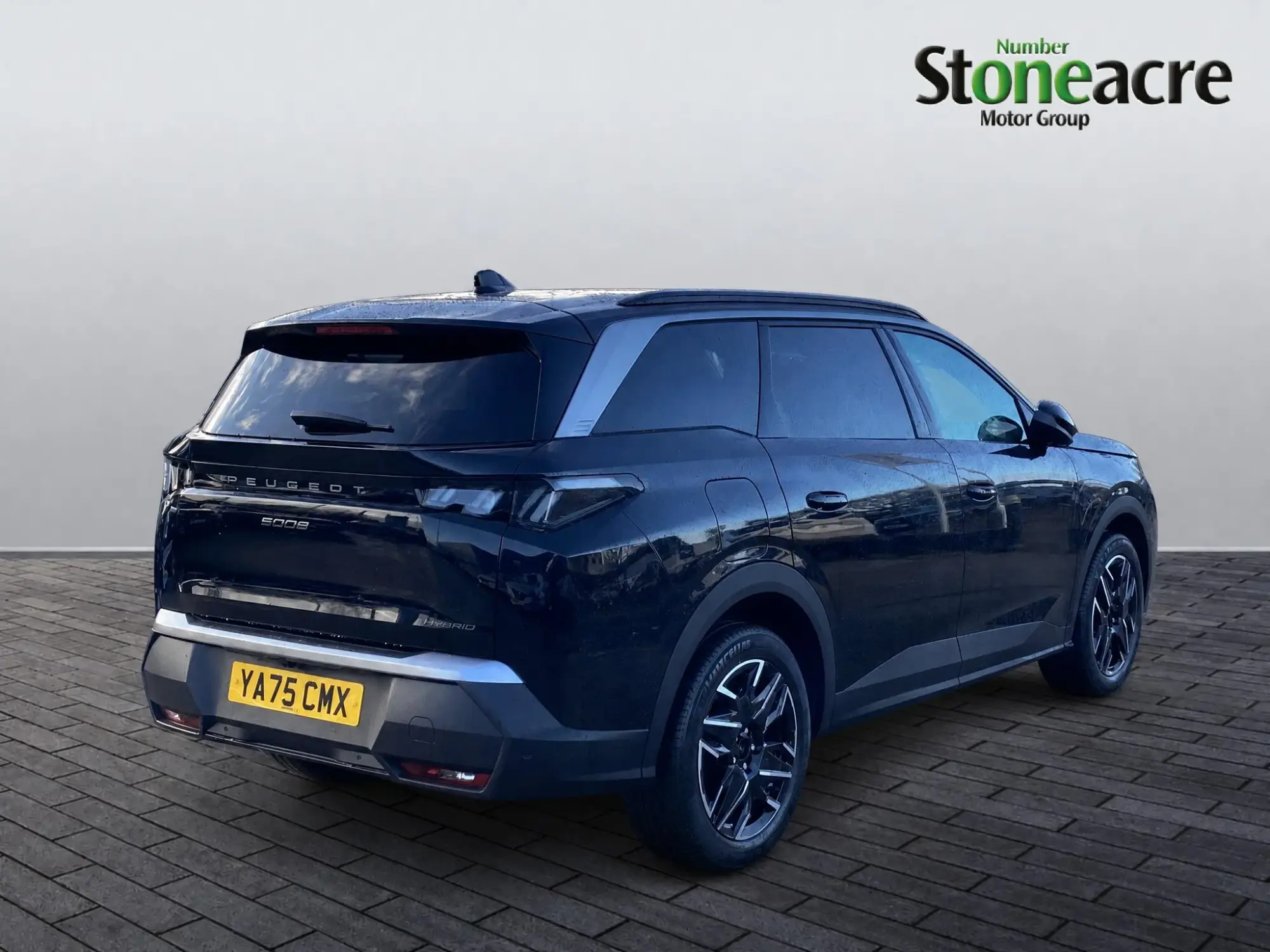 Peugeot 5008 1.2 HYBRID Allure e-DSC6 Euro 6 (s/s) 5dr YA75CMX Image 3 Peugeot 5008 1.2 HYBRID Allure e-DSC6 Euro 6 (s/s) 5dr YA75CMX Image 3