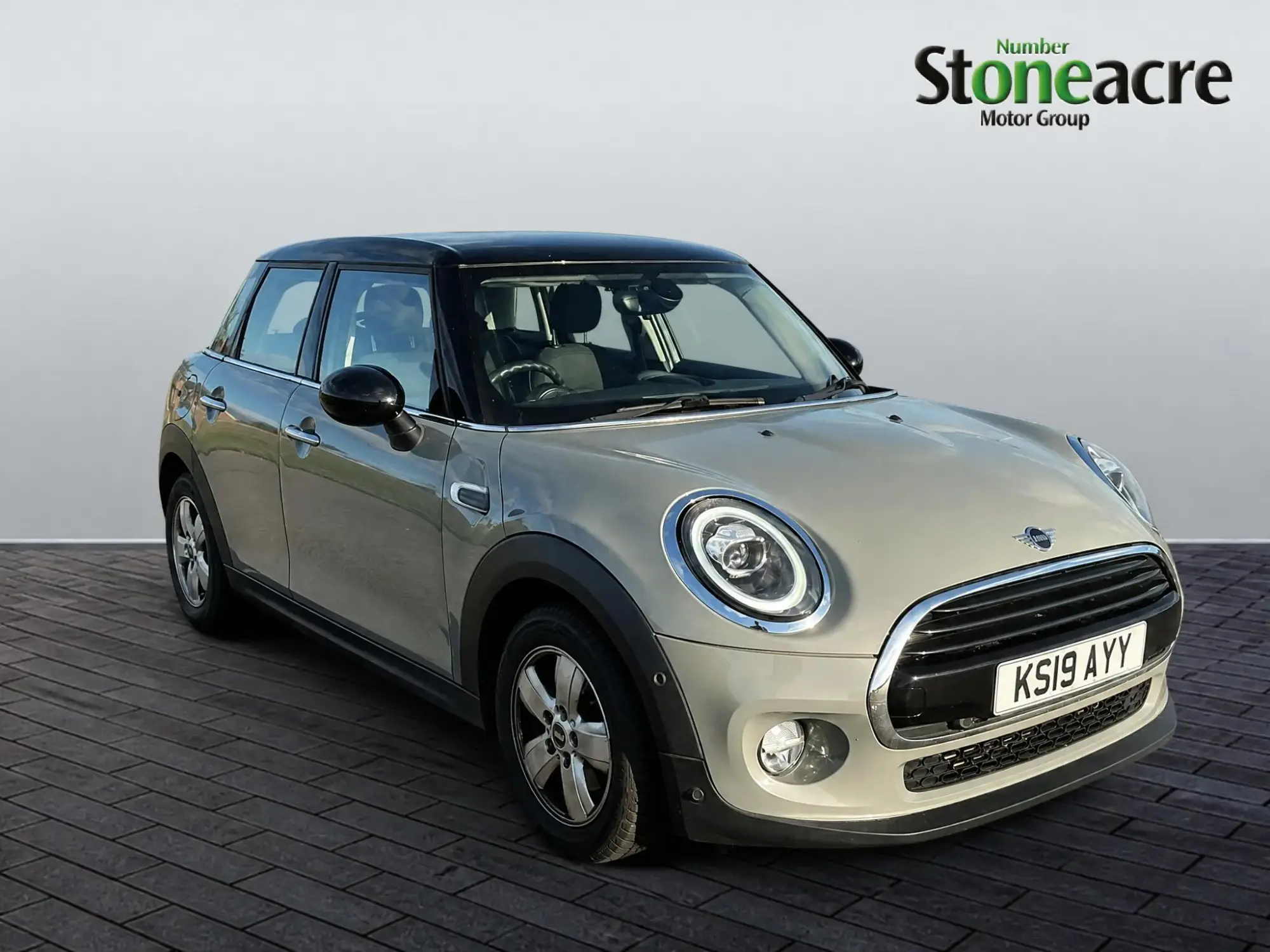 MINI Hatch Image 1 MINI Hatch Image 1