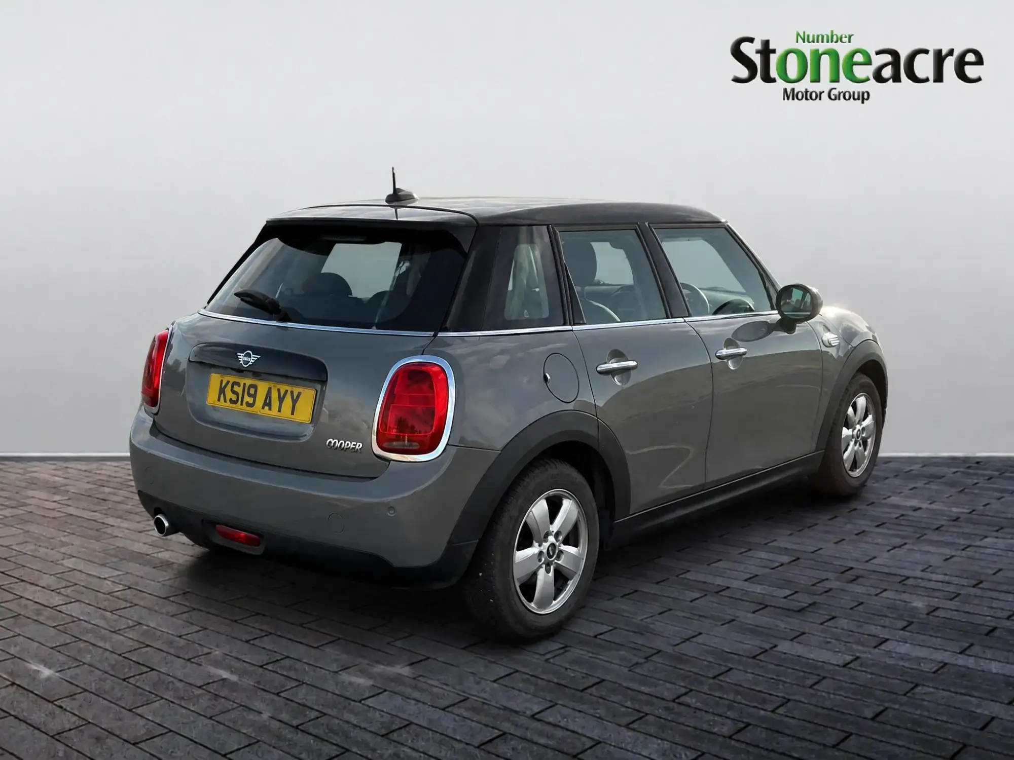 MINI Hatch Image 2 MINI Hatch Image 2