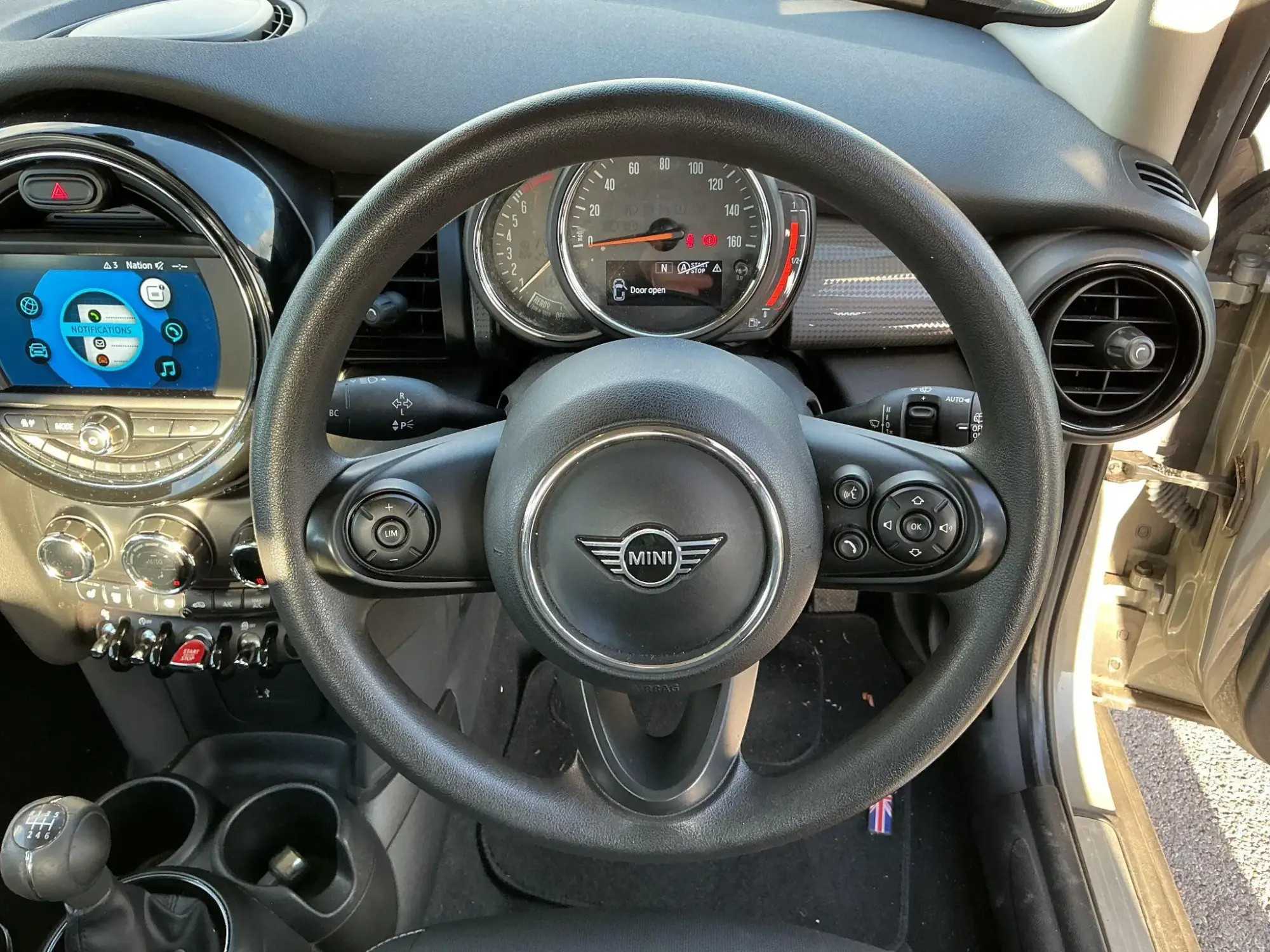 MINI Hatch Image 18 MINI Hatch Image 18