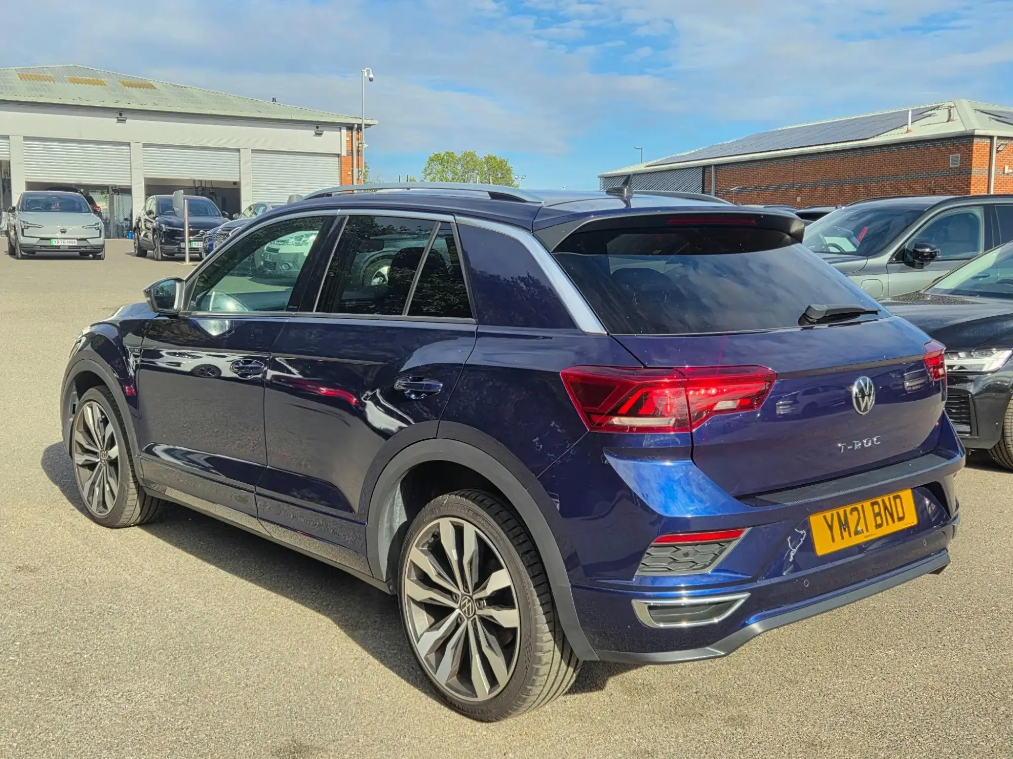 Volkswagen T-Roc Image 9