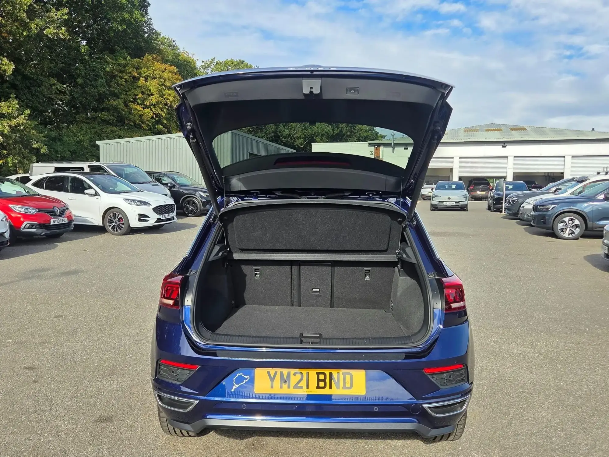 Volkswagen T-Roc Image 13